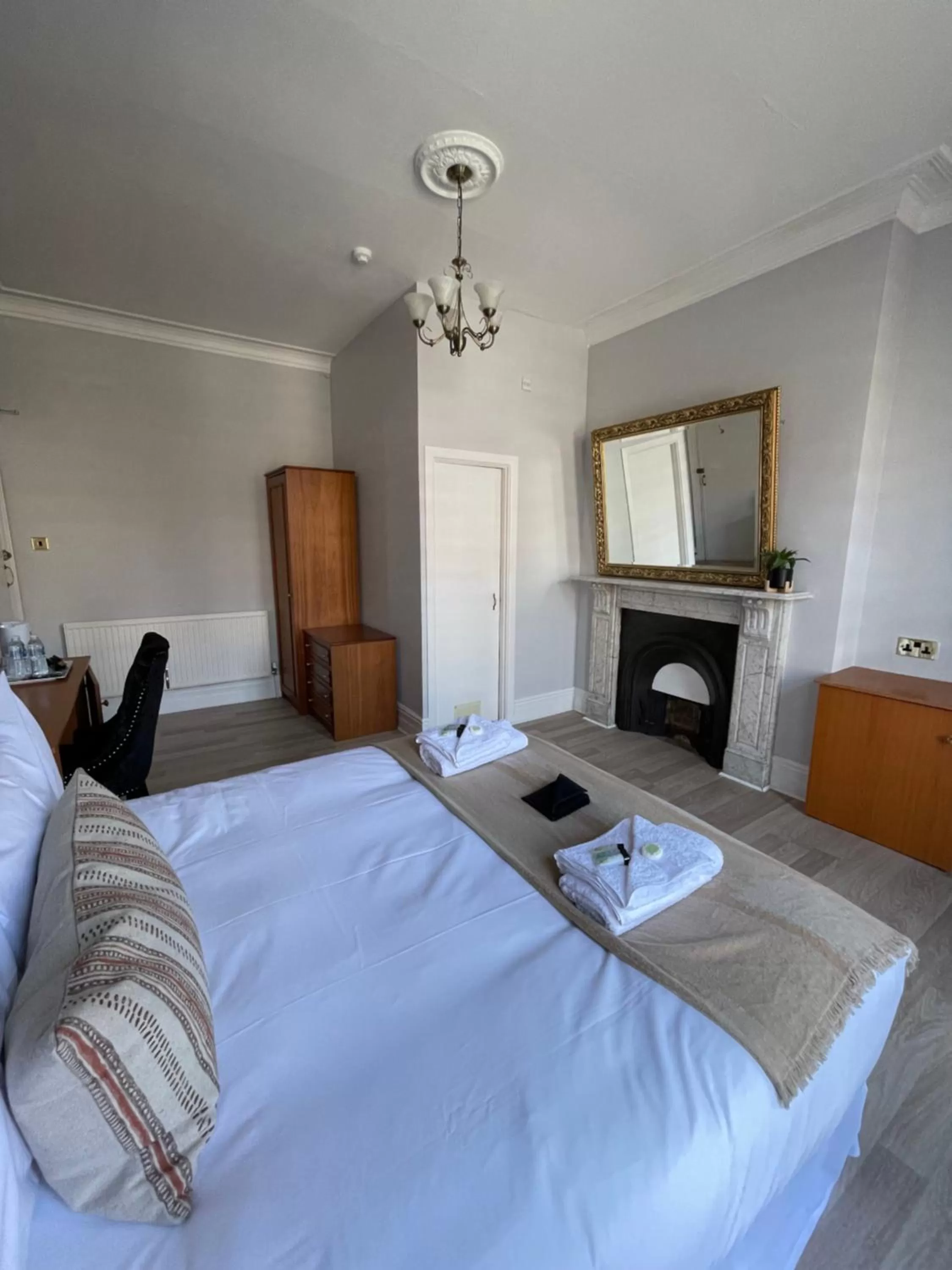 Bed in The Silver How