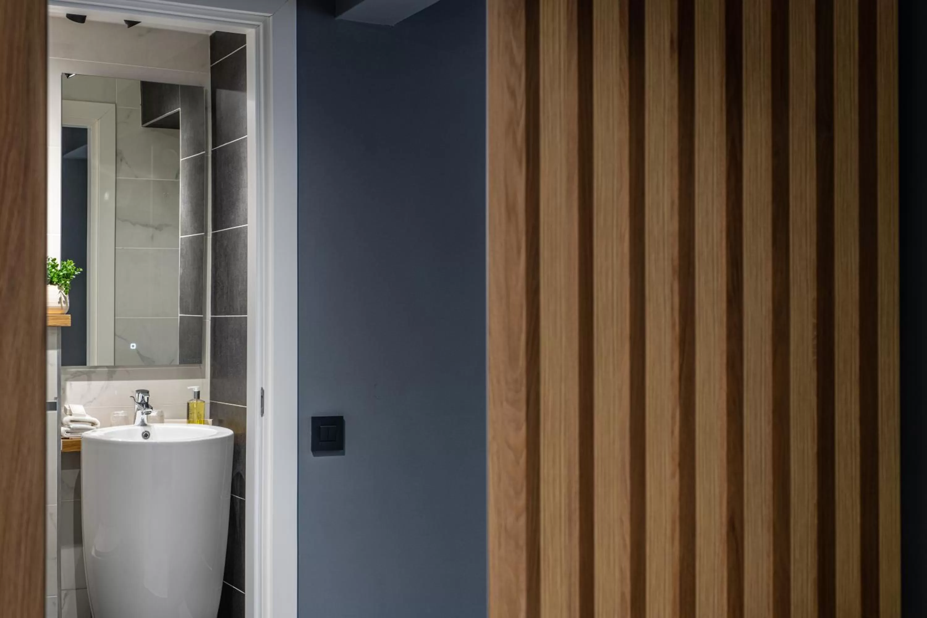 Bathroom in Campeador Inn