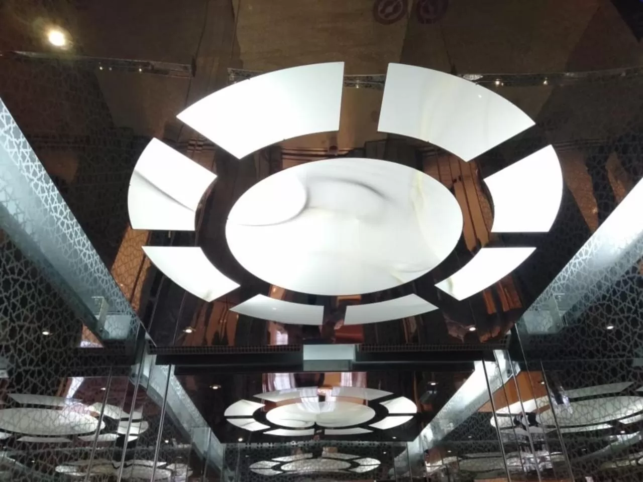 elevator in Tanuf Residency Hotel