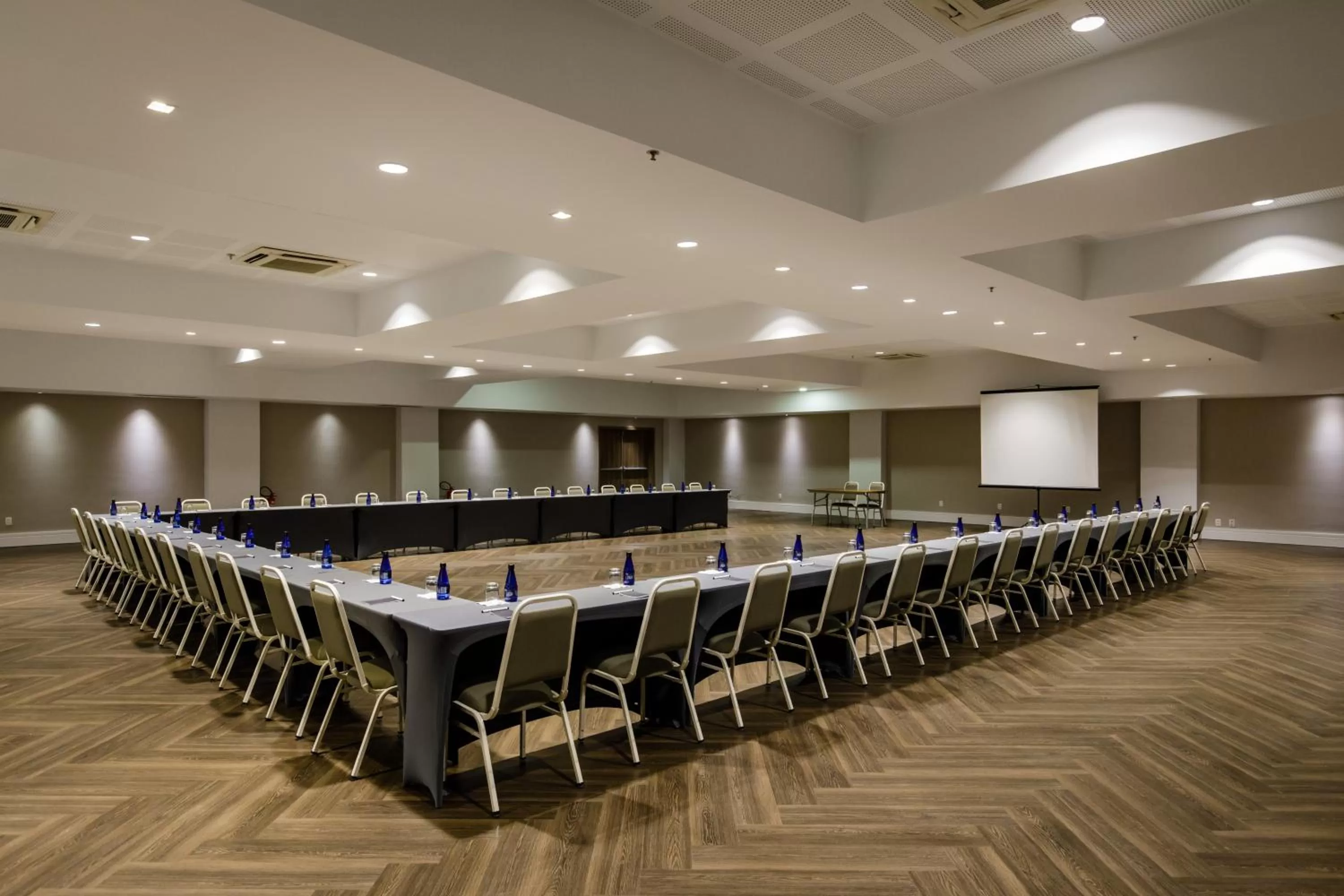 Meeting/conference room in Promenade Link Stay Barra da Tijuca