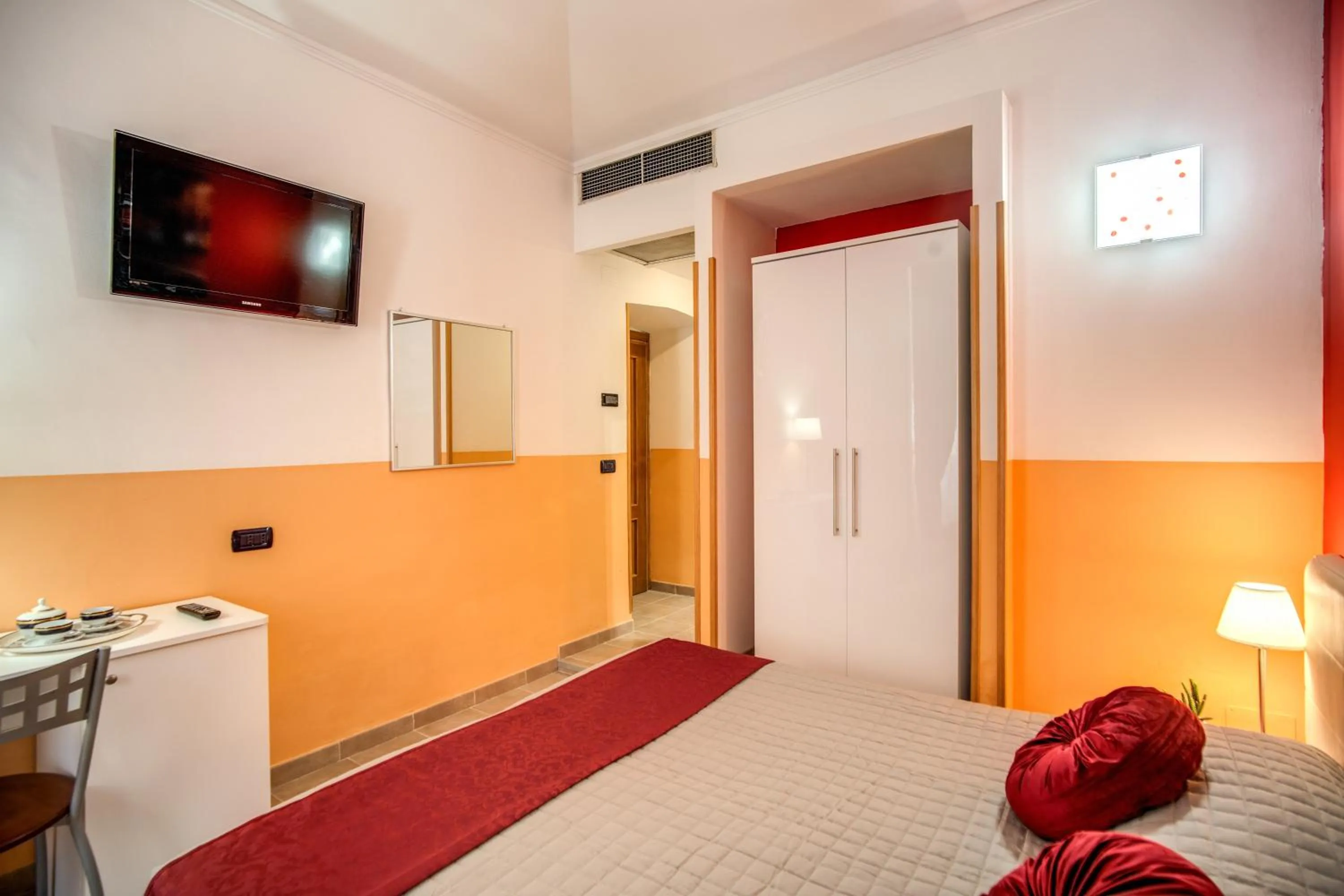 Bedroom, Bed in Magnifico Rome