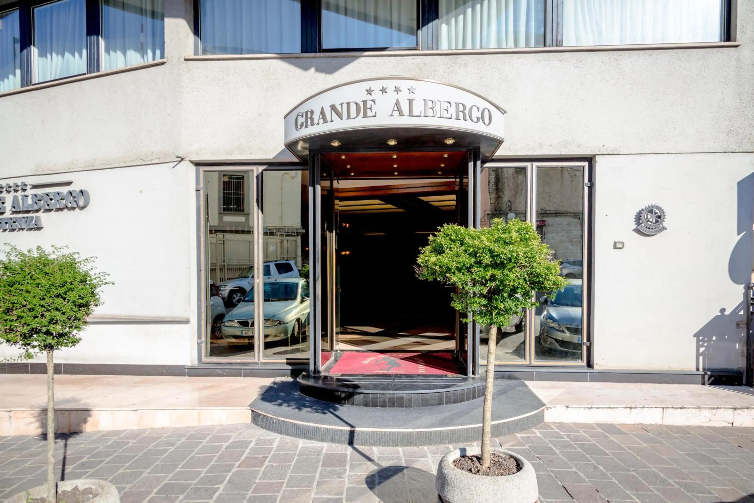 Facade/entrance in Grande Albergo Potenza