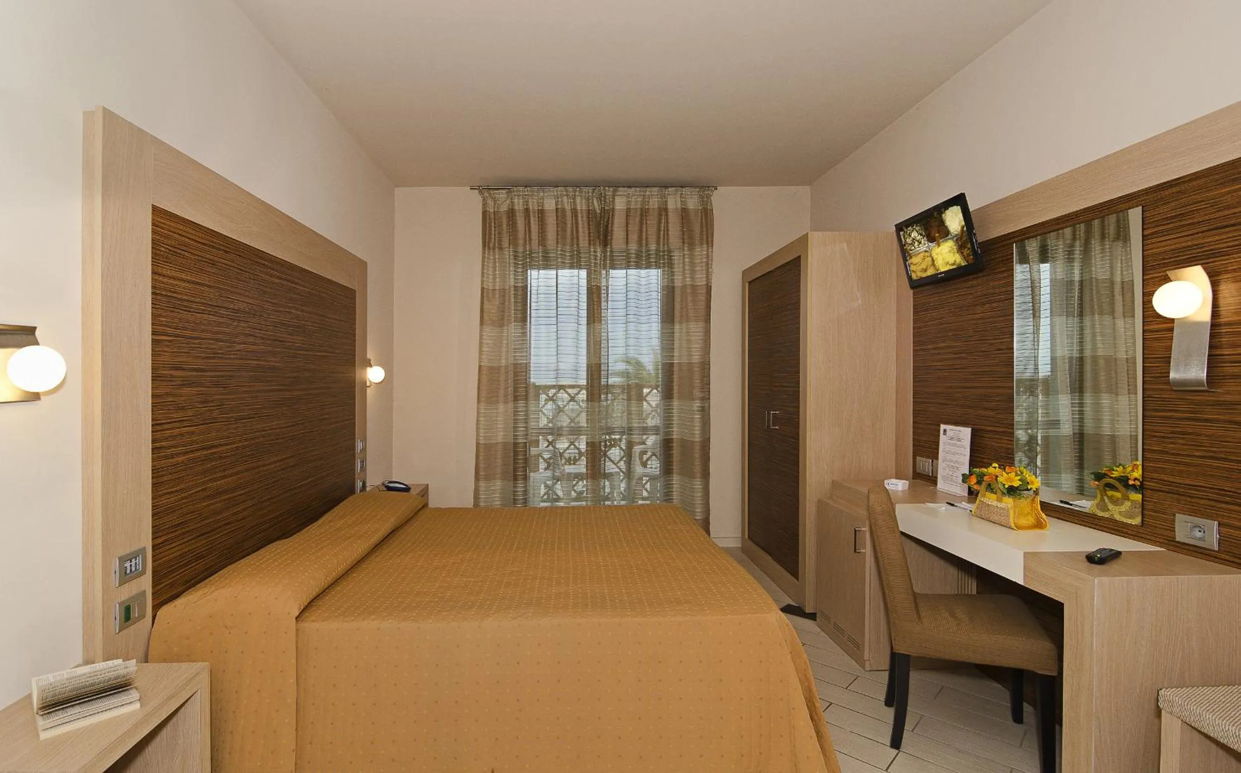 Decorative detail, Bed in Hotel Eden