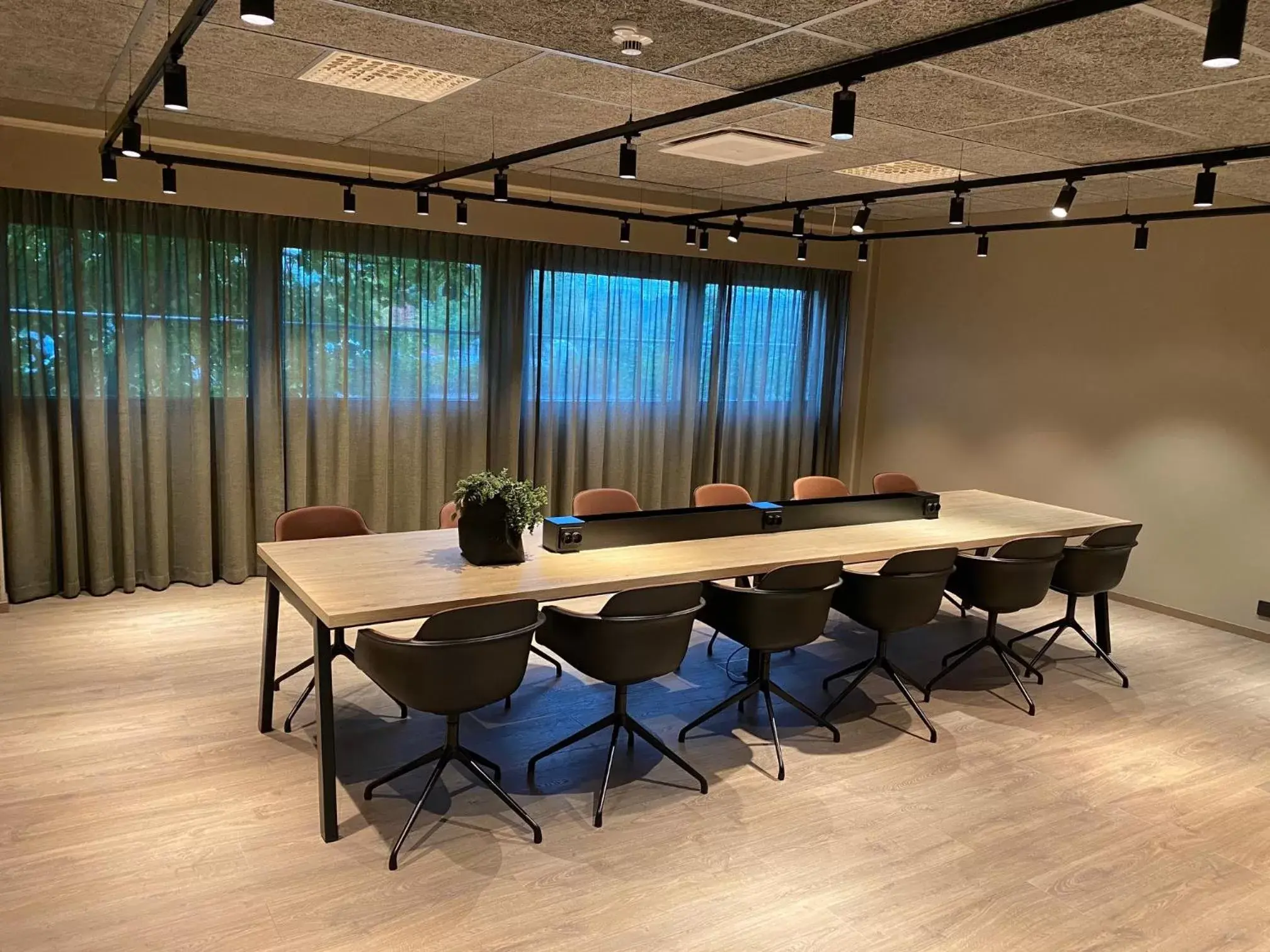 Meeting/conference room in Skyline Airport Hotel