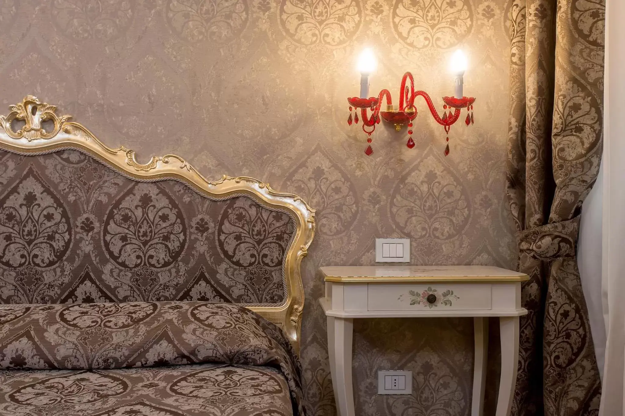 Decorative detail, Seating Area in Hotel Mezzo Pozzo