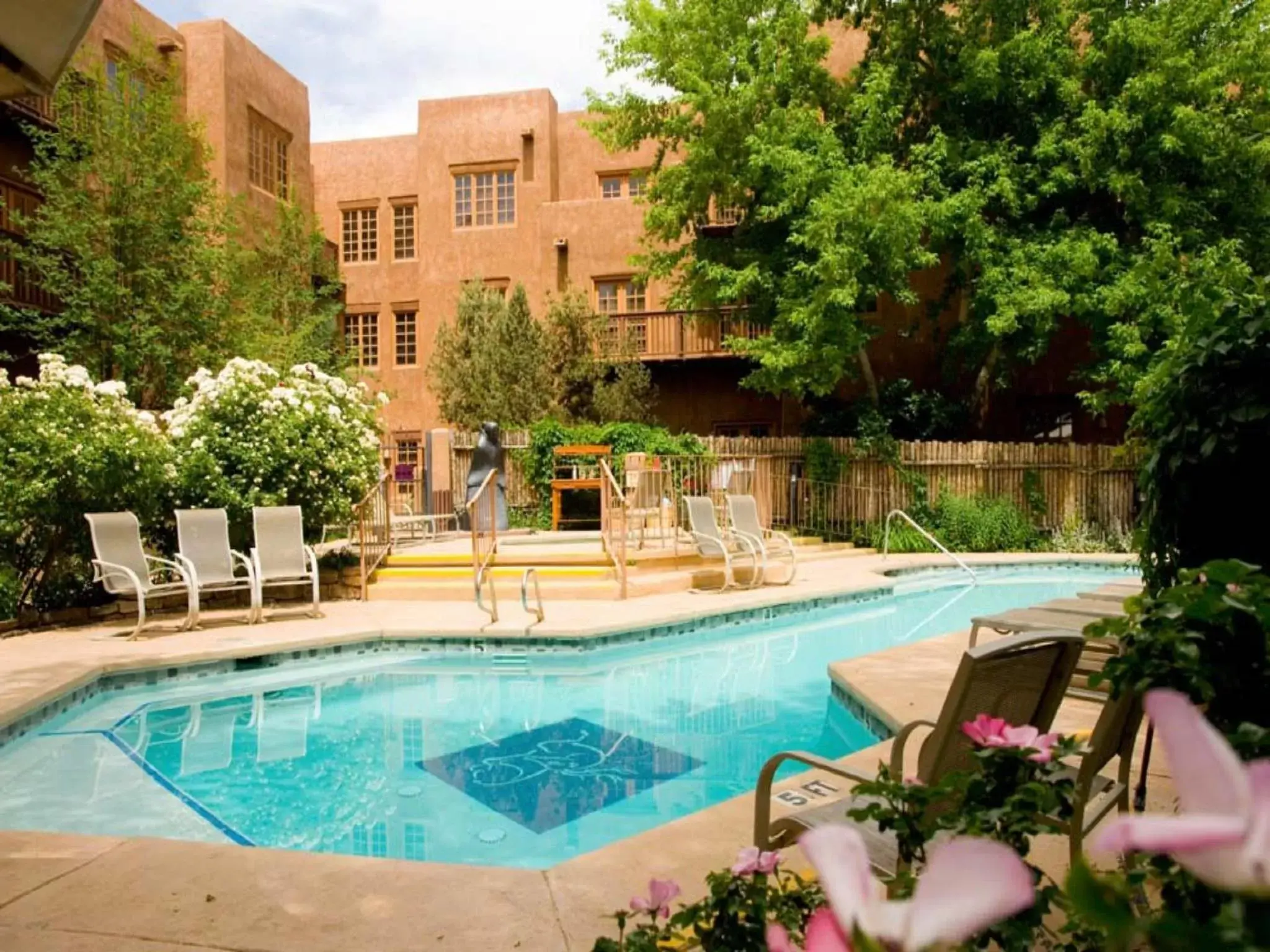 Summer, Swimming Pool in Hotel Santa Fe