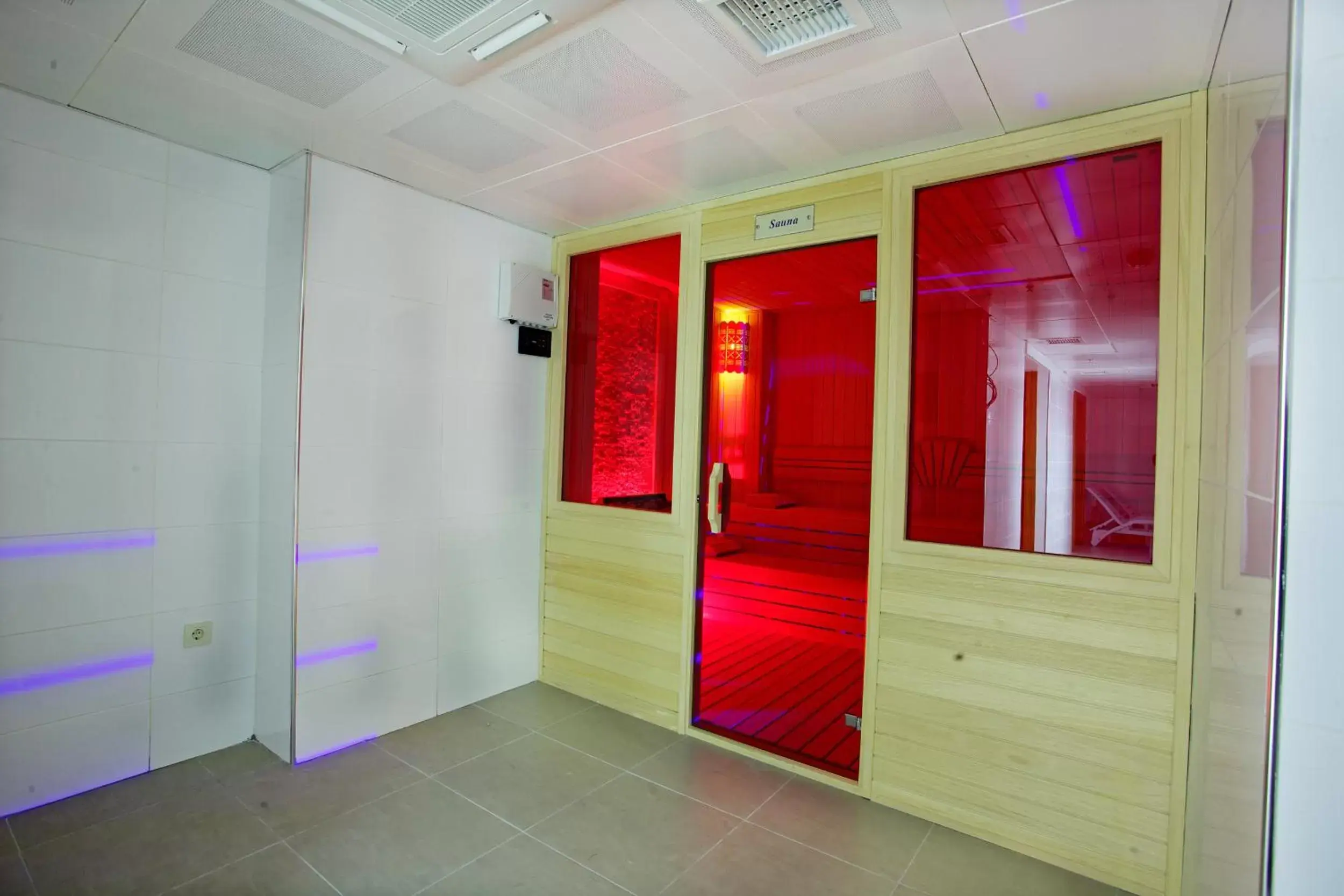 Spa and wellness centre/facilities, Bathroom in Alpinn Hotel Istanbul