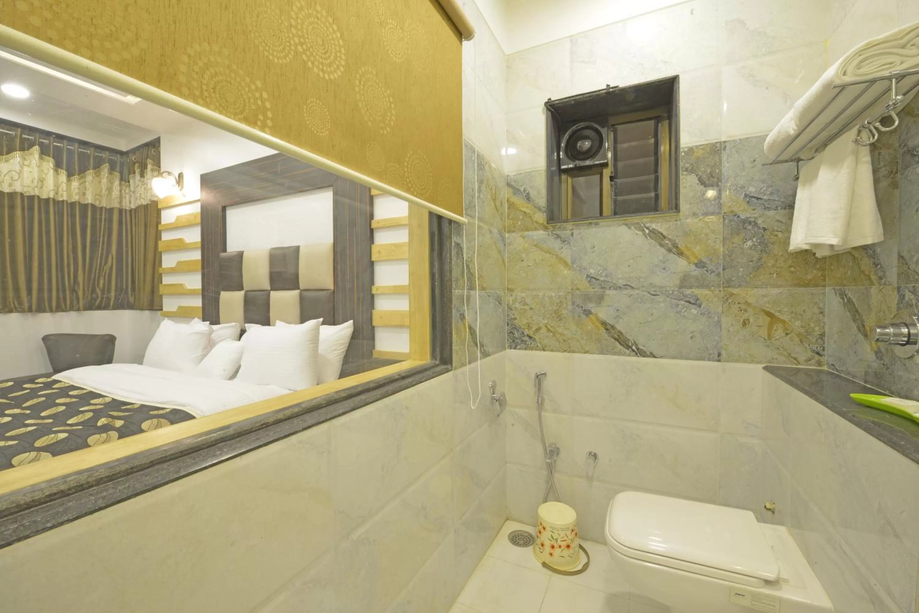 Bathroom in Hotel JP International