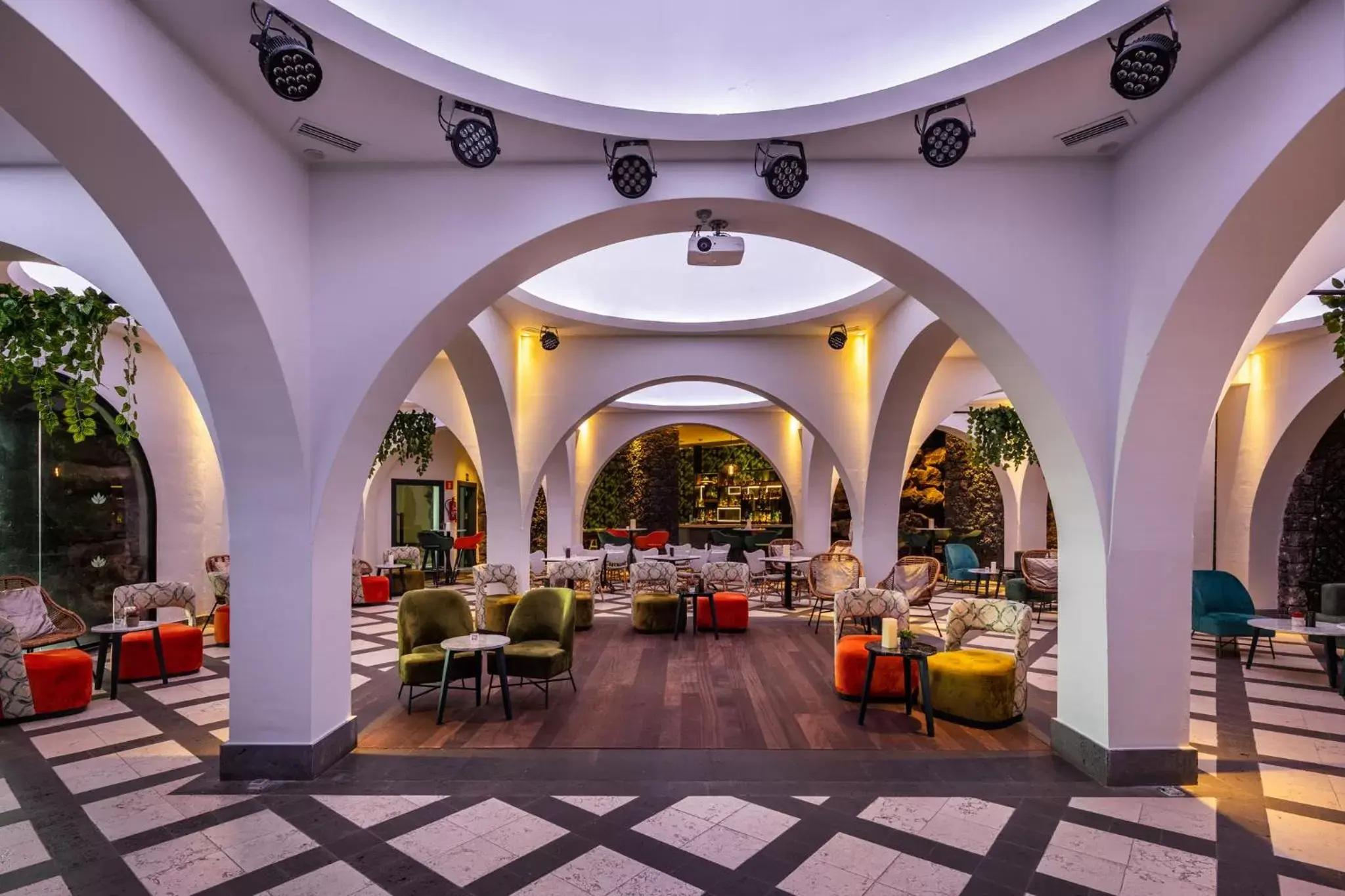 Lounge or bar, Restaurant/Places to Eat in Hotel LIVVO Volcán Lanzarote