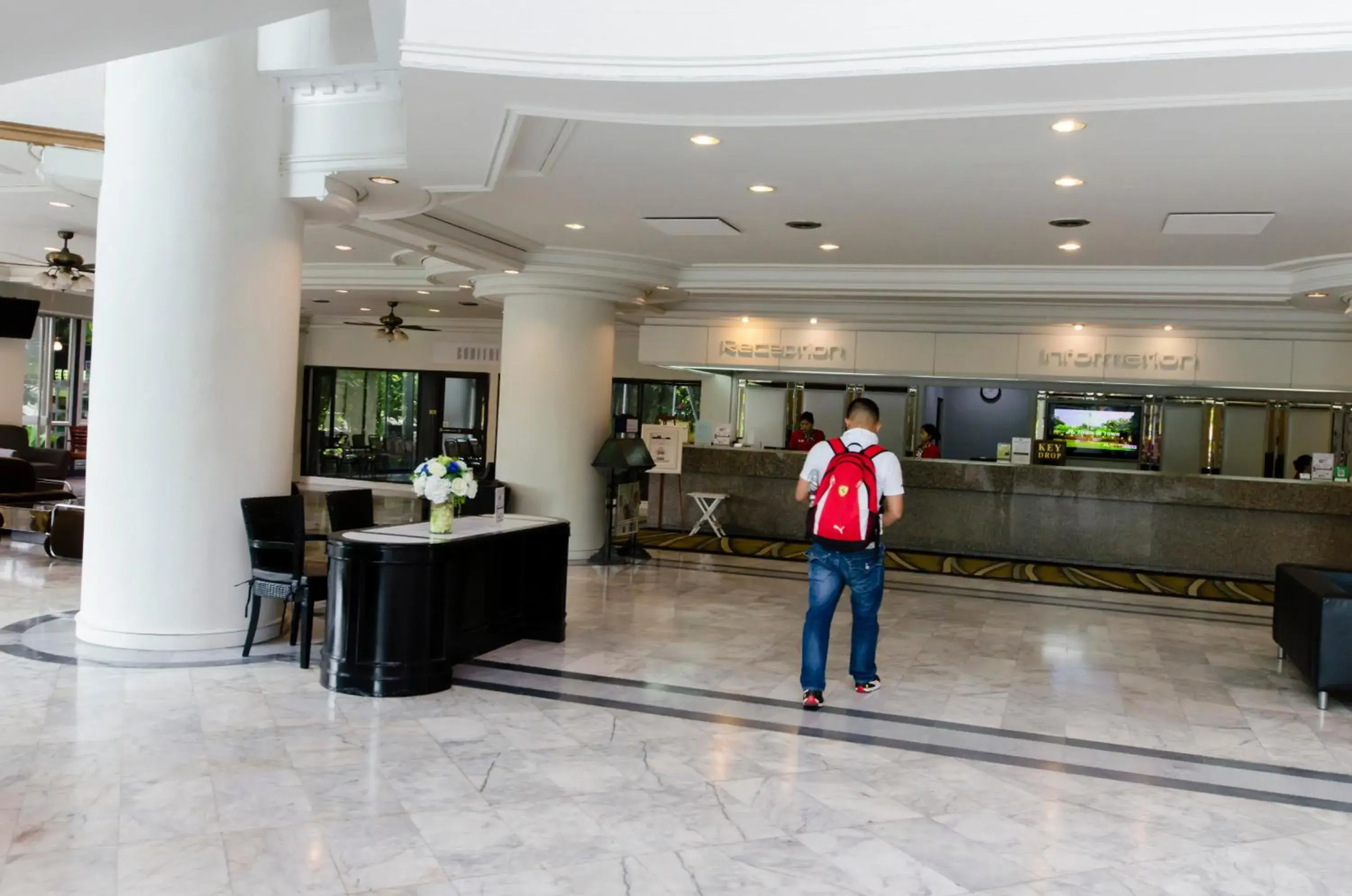 Lobby or reception in First Pacific Hotel & Convention