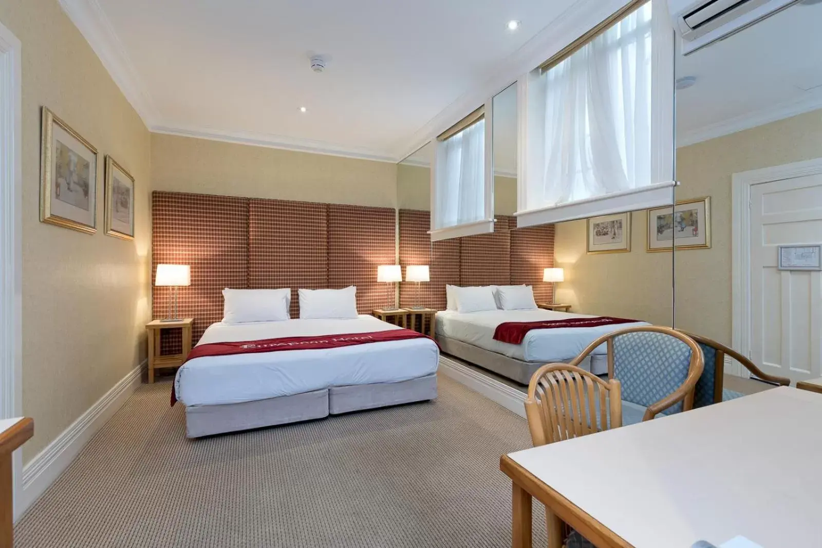 Bedroom, Bed in European Hotel