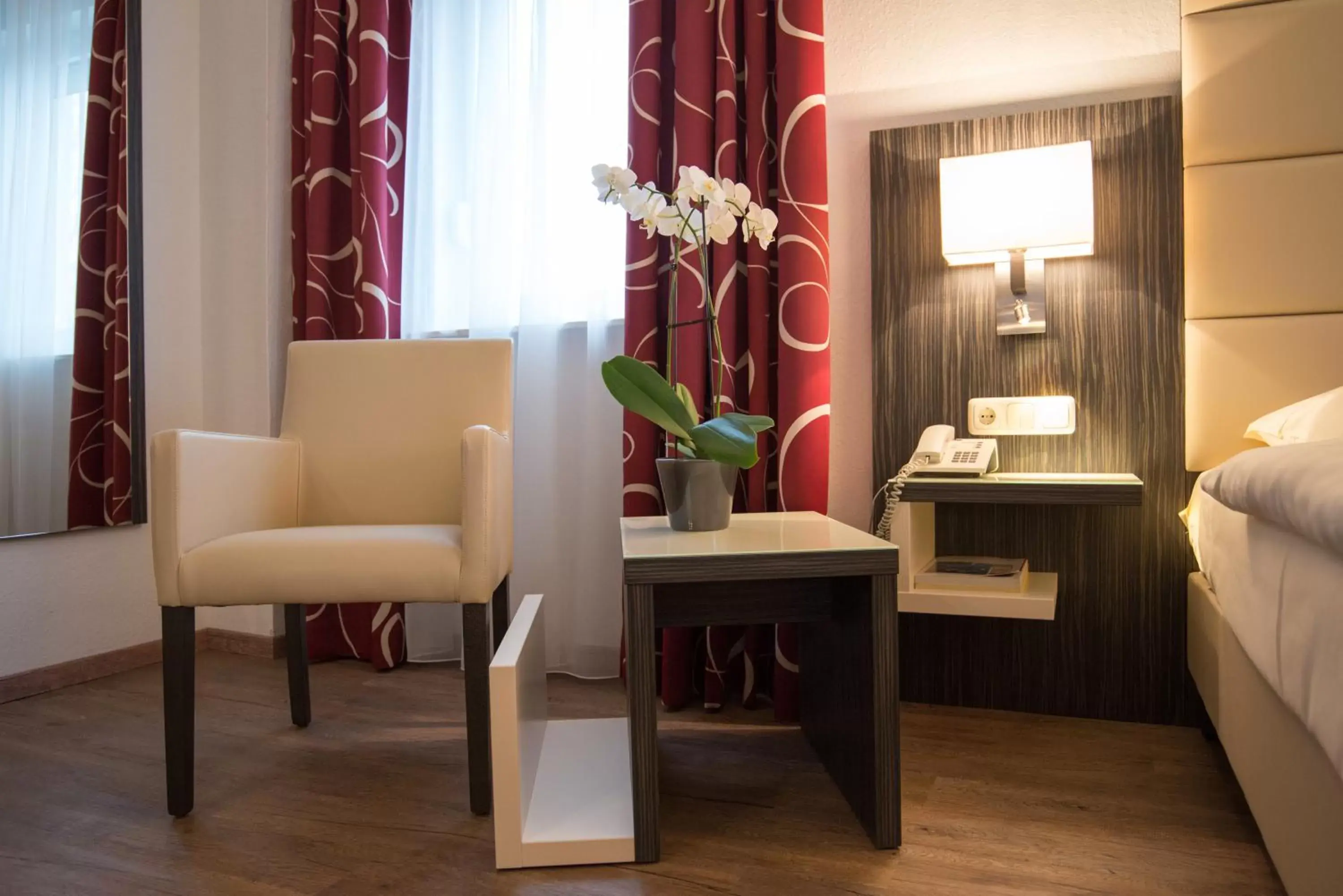 Living room, Seating Area in Hotel Stadt Cuxhaven