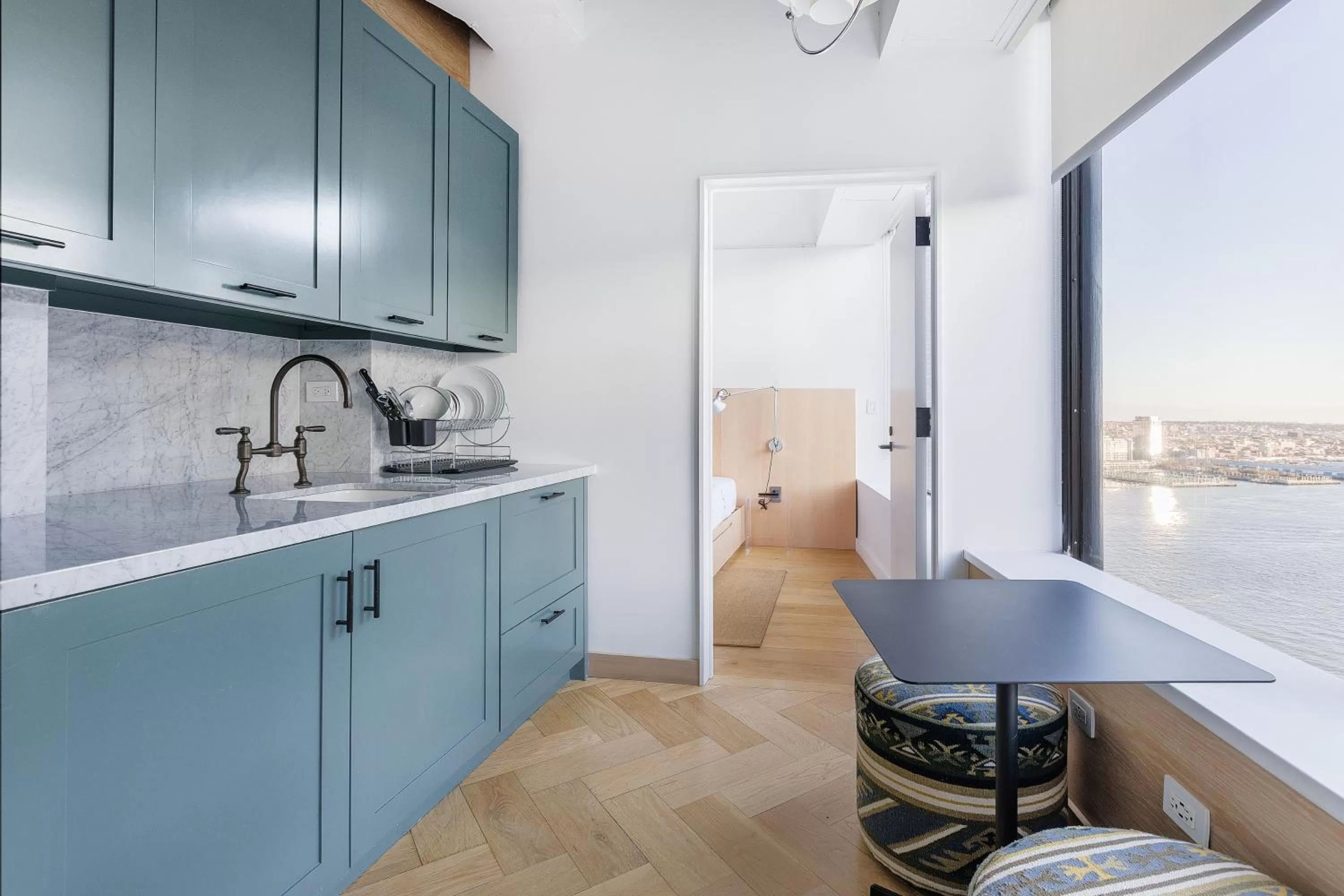 Kitchen or kitchenette in Placemakr Wall Street