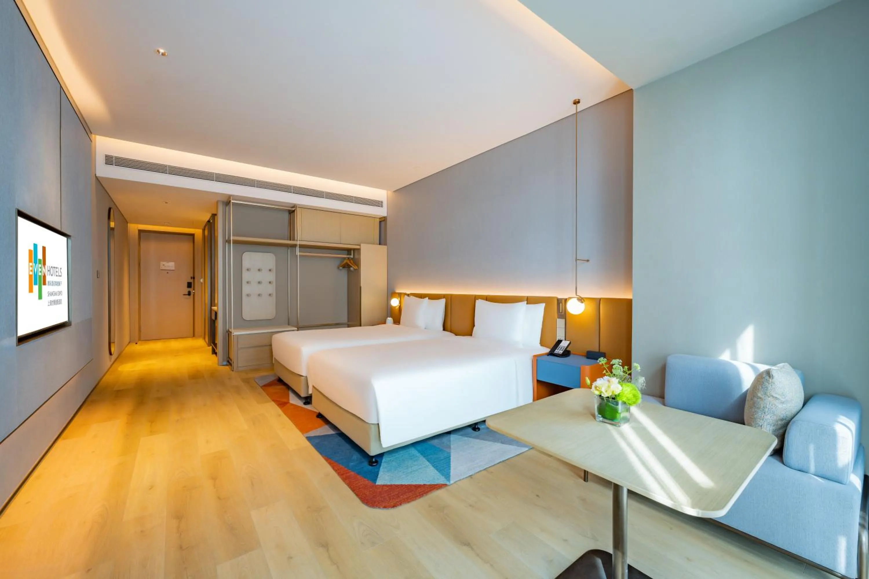 Bed in EVEN Hotels Shanghai Expo by IHG