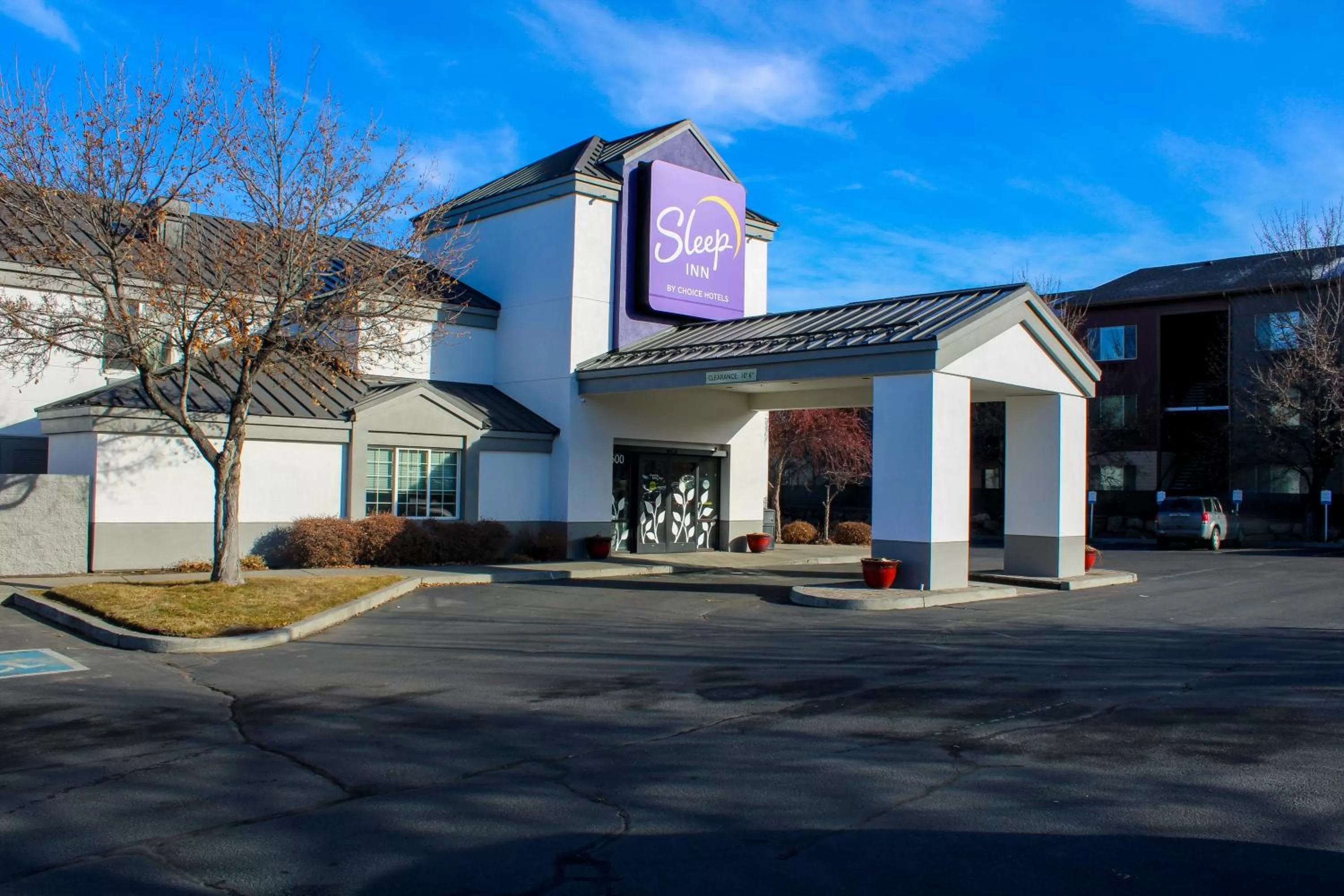 Property building in Sleep Inn Bend Crossroads Plaza