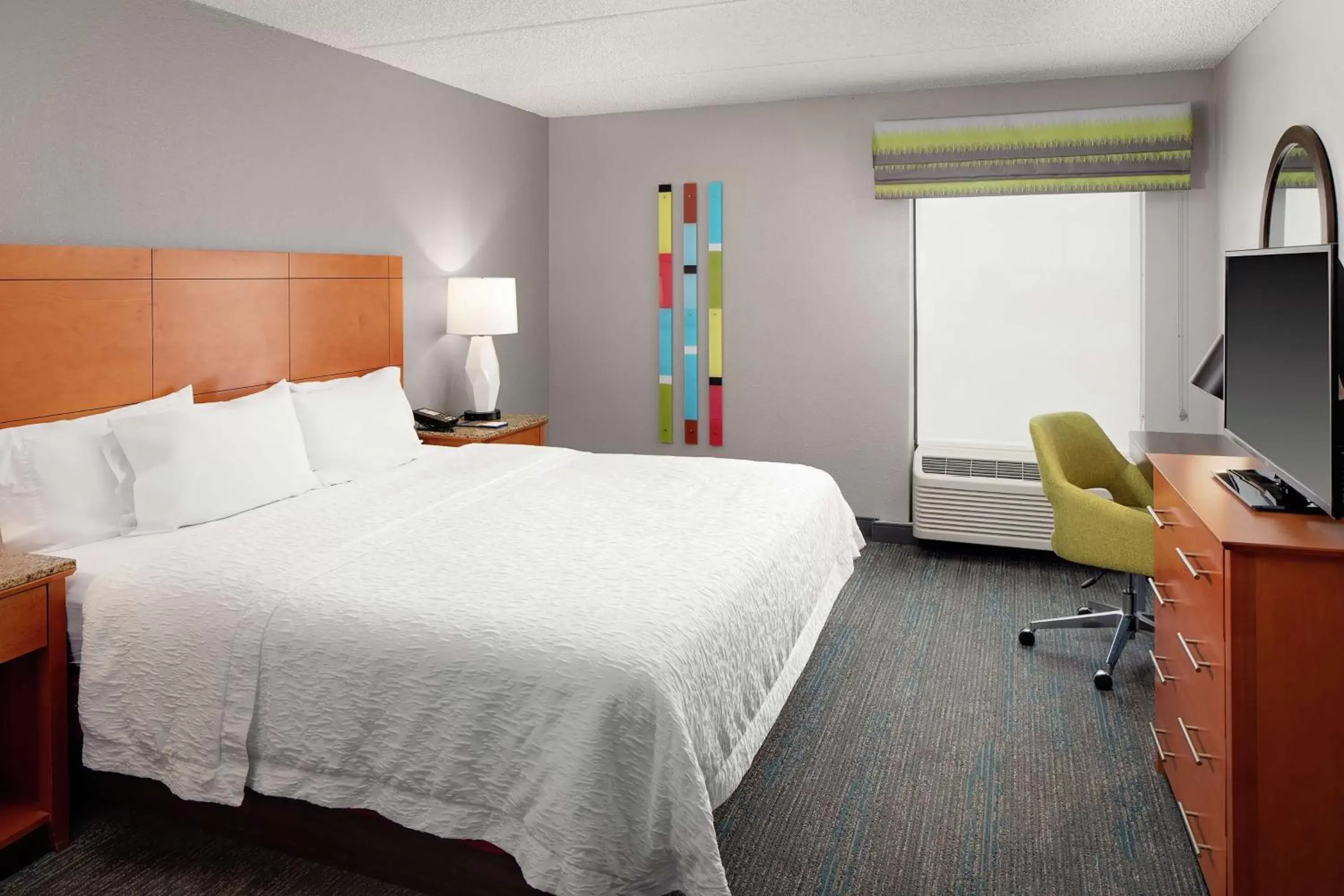 Bathroom, Bed in Hampton Inn & Suites Houston-Medical Center-NRG Park