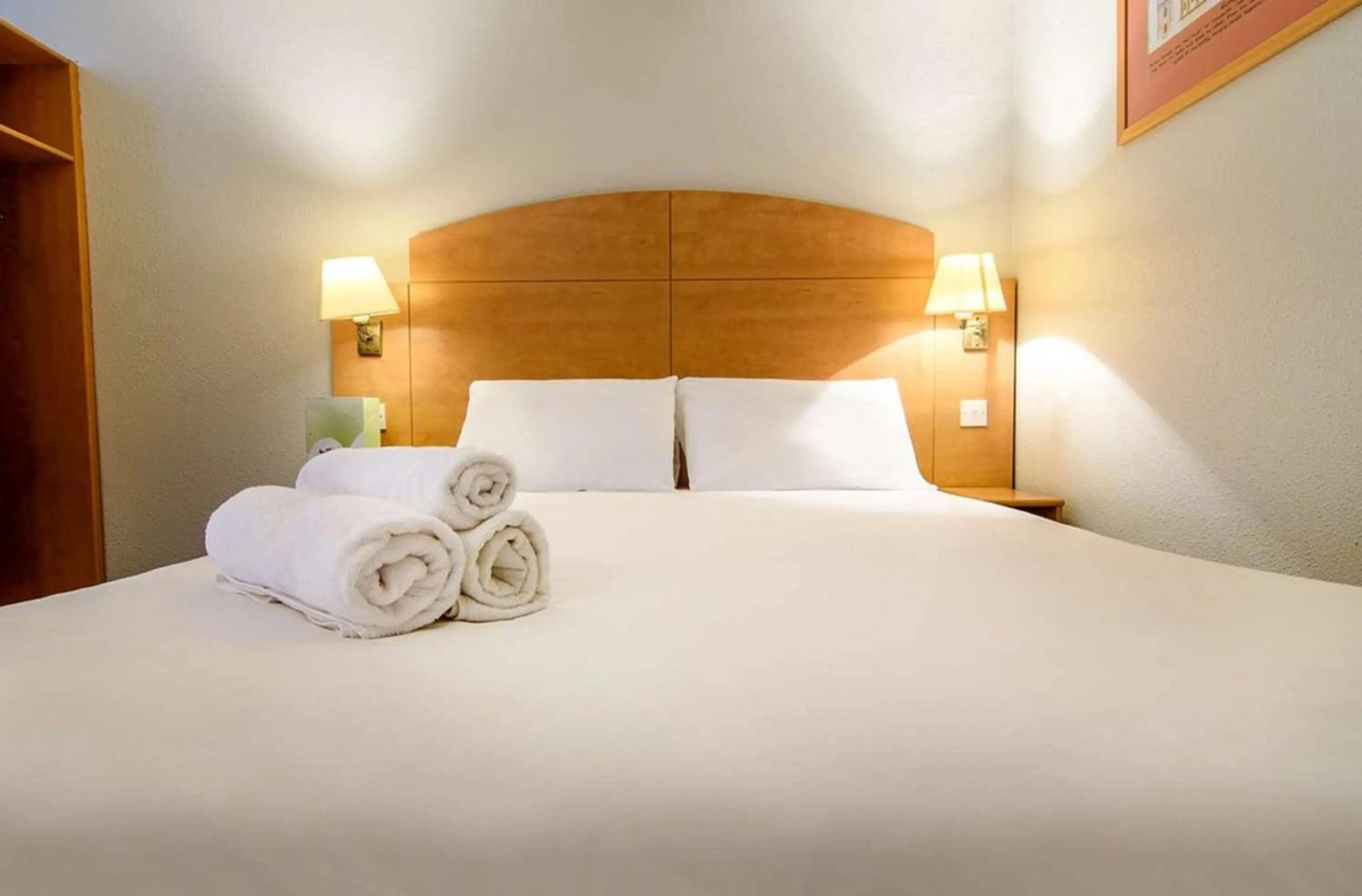 Bed in Campanile Liverpool