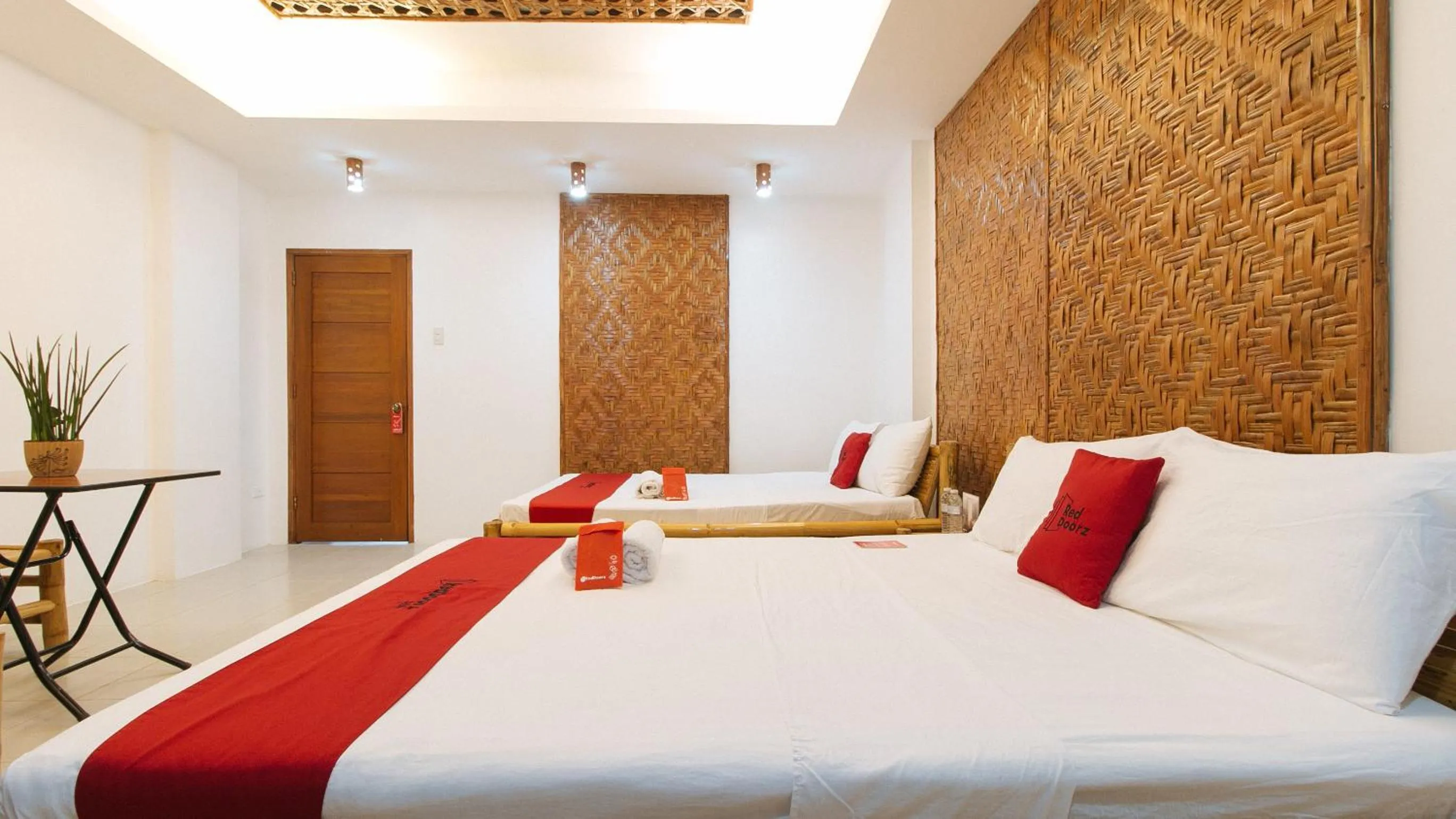 Photo of the whole room, Bed in RedDoorz at DBuilders Rooms Ph1 Taguig