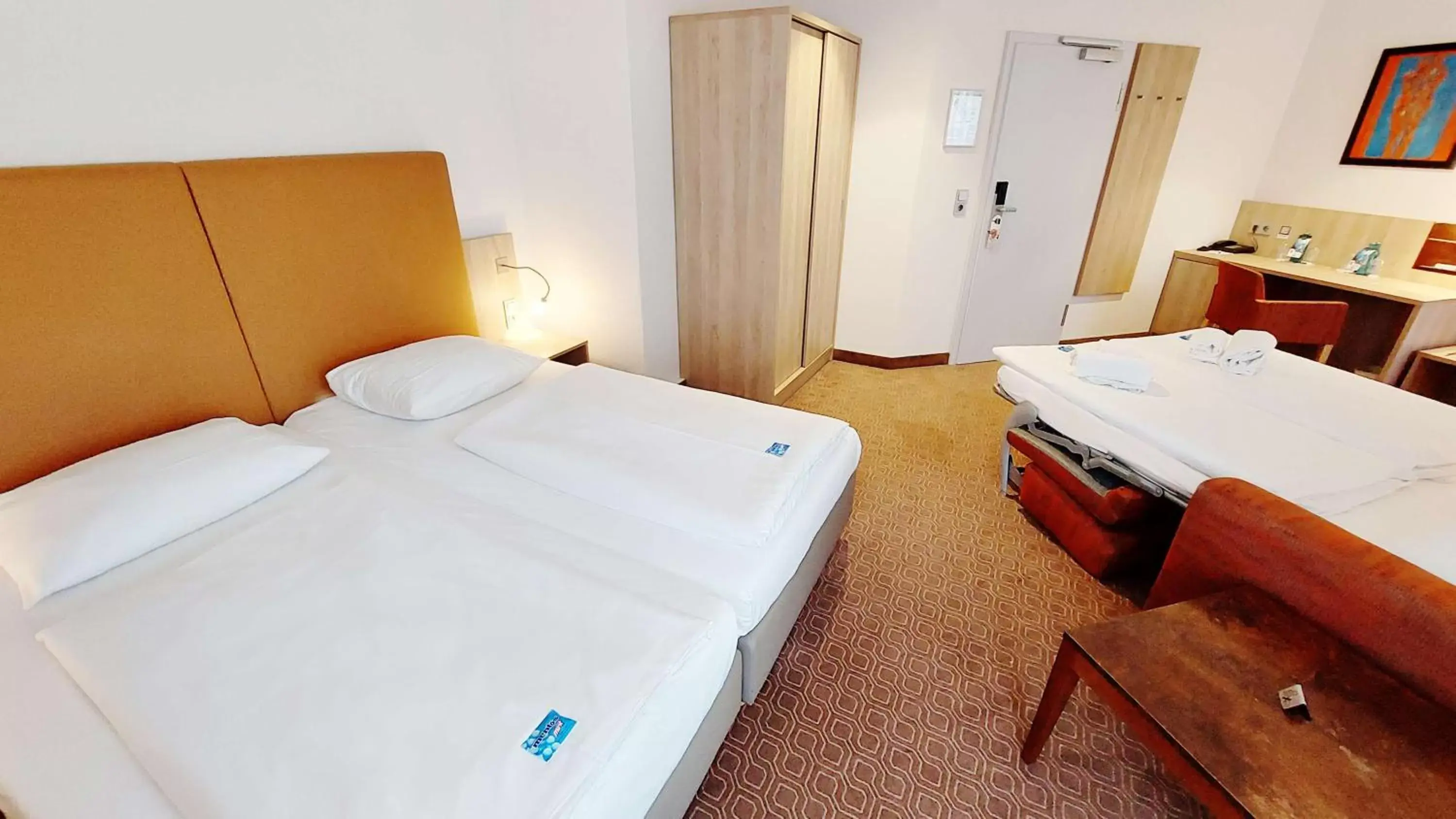 Bedroom, Bed in GHOTEL hotel & living Kiel