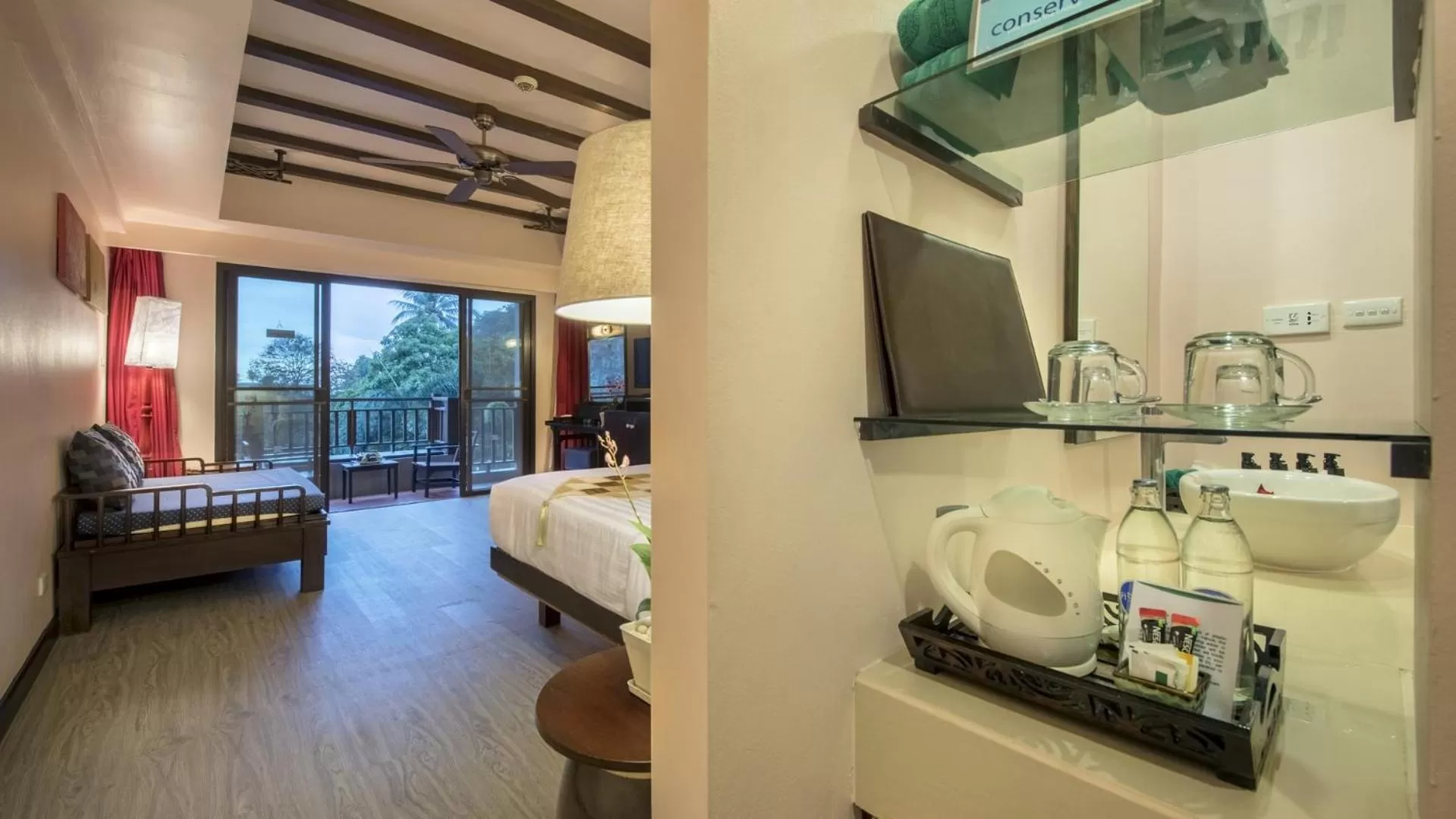 Coffee/tea facilities, Bed in Krabi Chada Resort