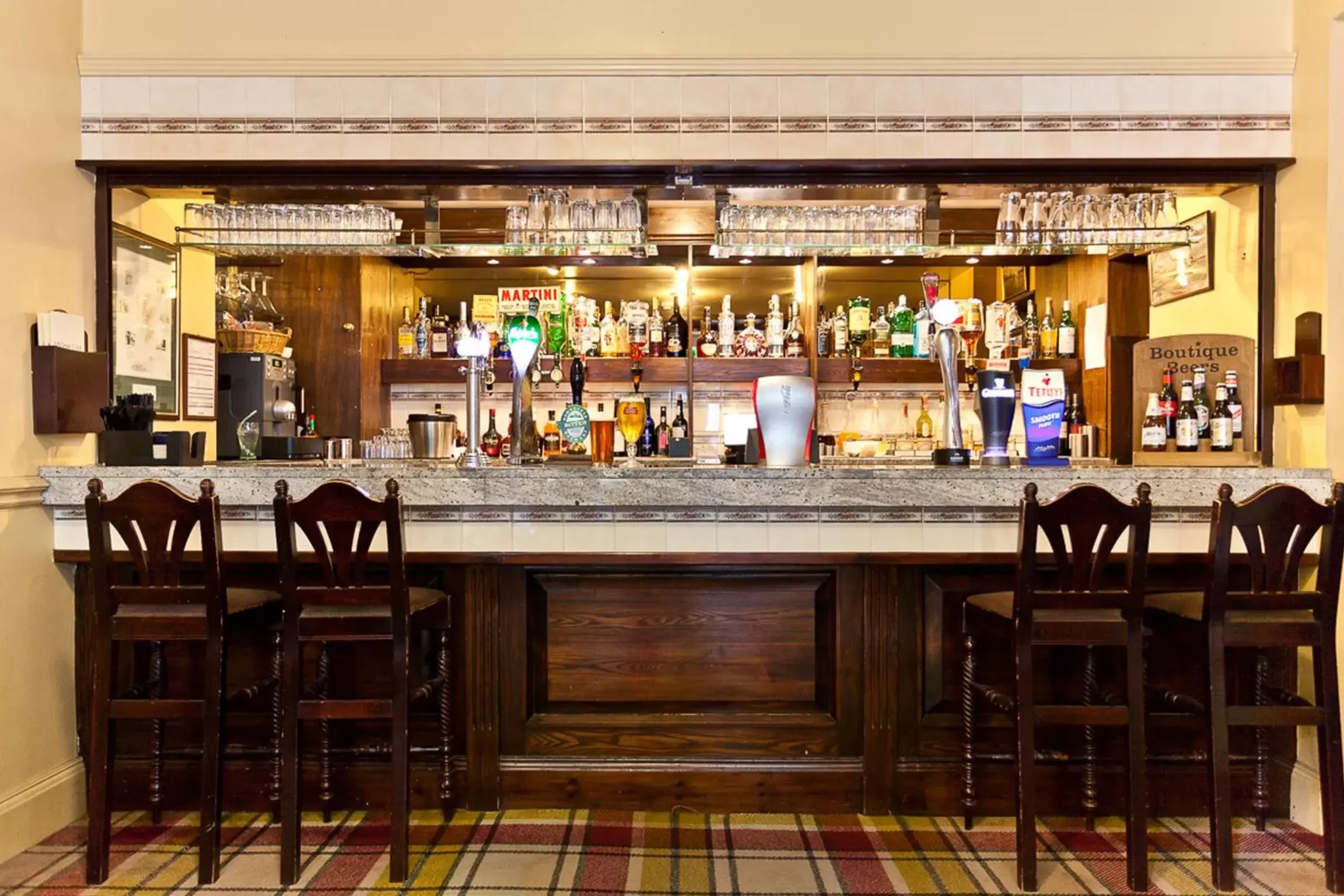 Lounge or bar, Lounge/Bar in Craig Manor