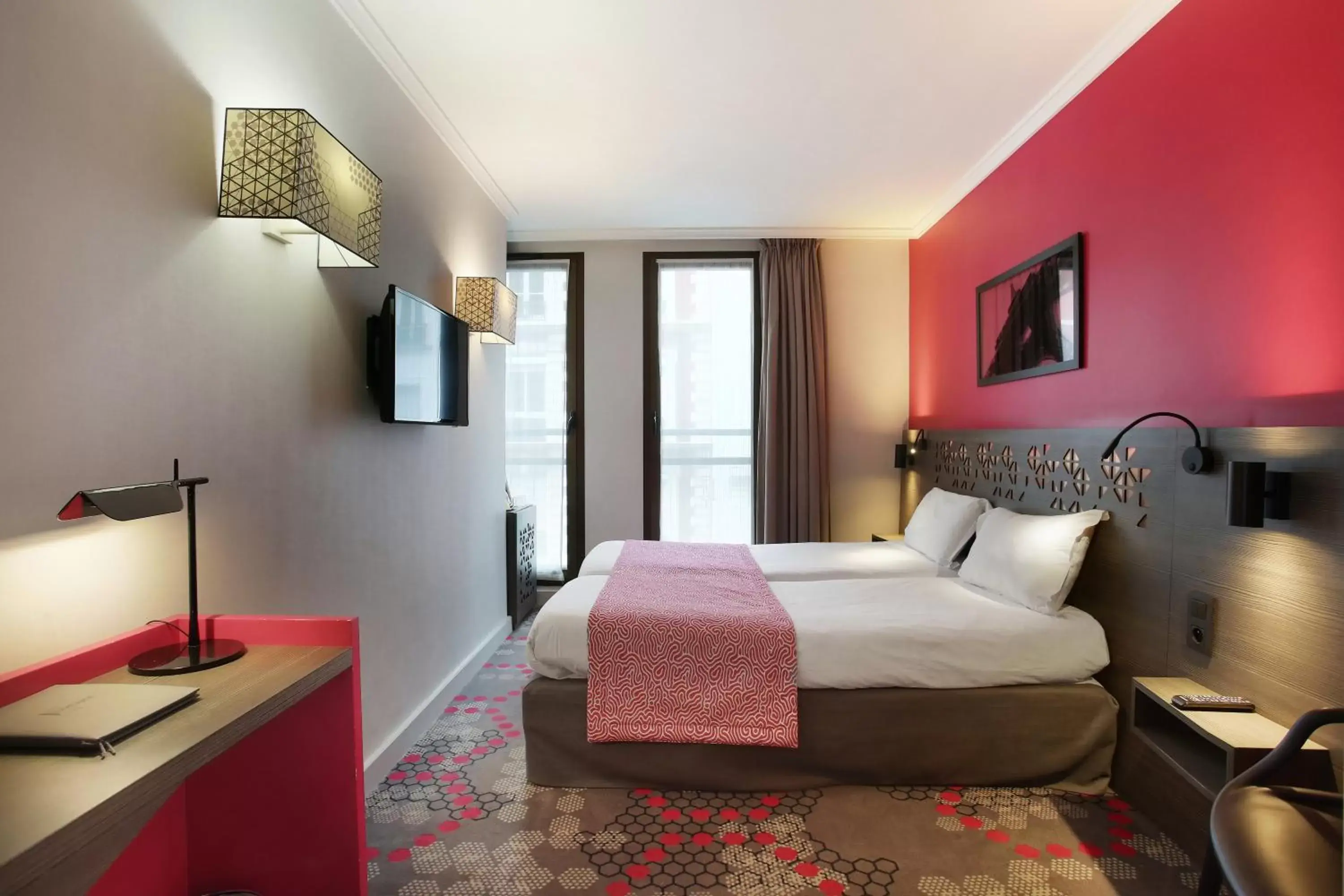 Photo of the whole room, Bed in Hotel Eiffel Capitol