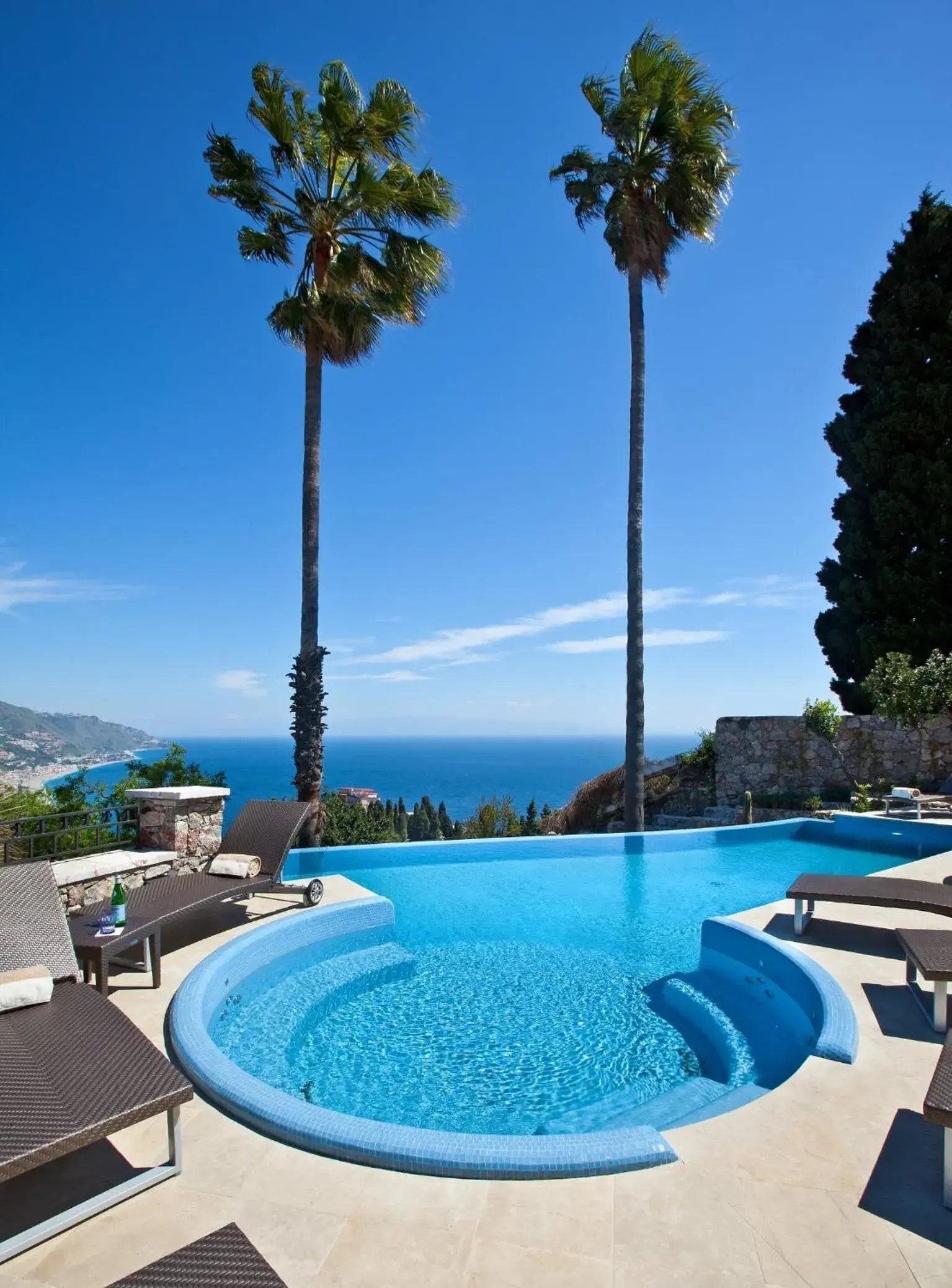 Swimming Pool in The Ashbee Hotel