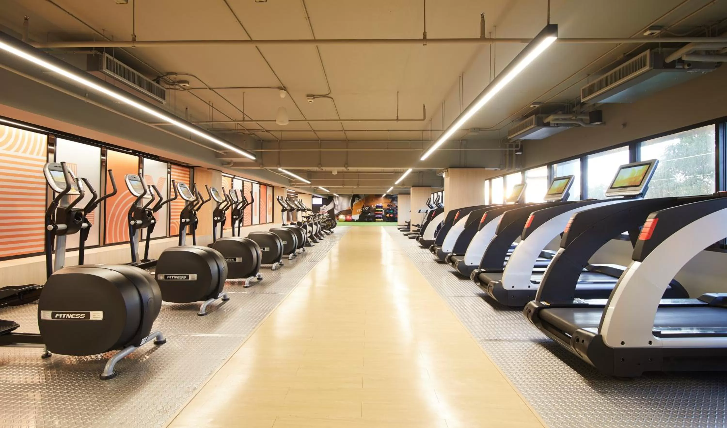 Fitness centre/facilities in Tinidee Hotel Bangkok Golf Club