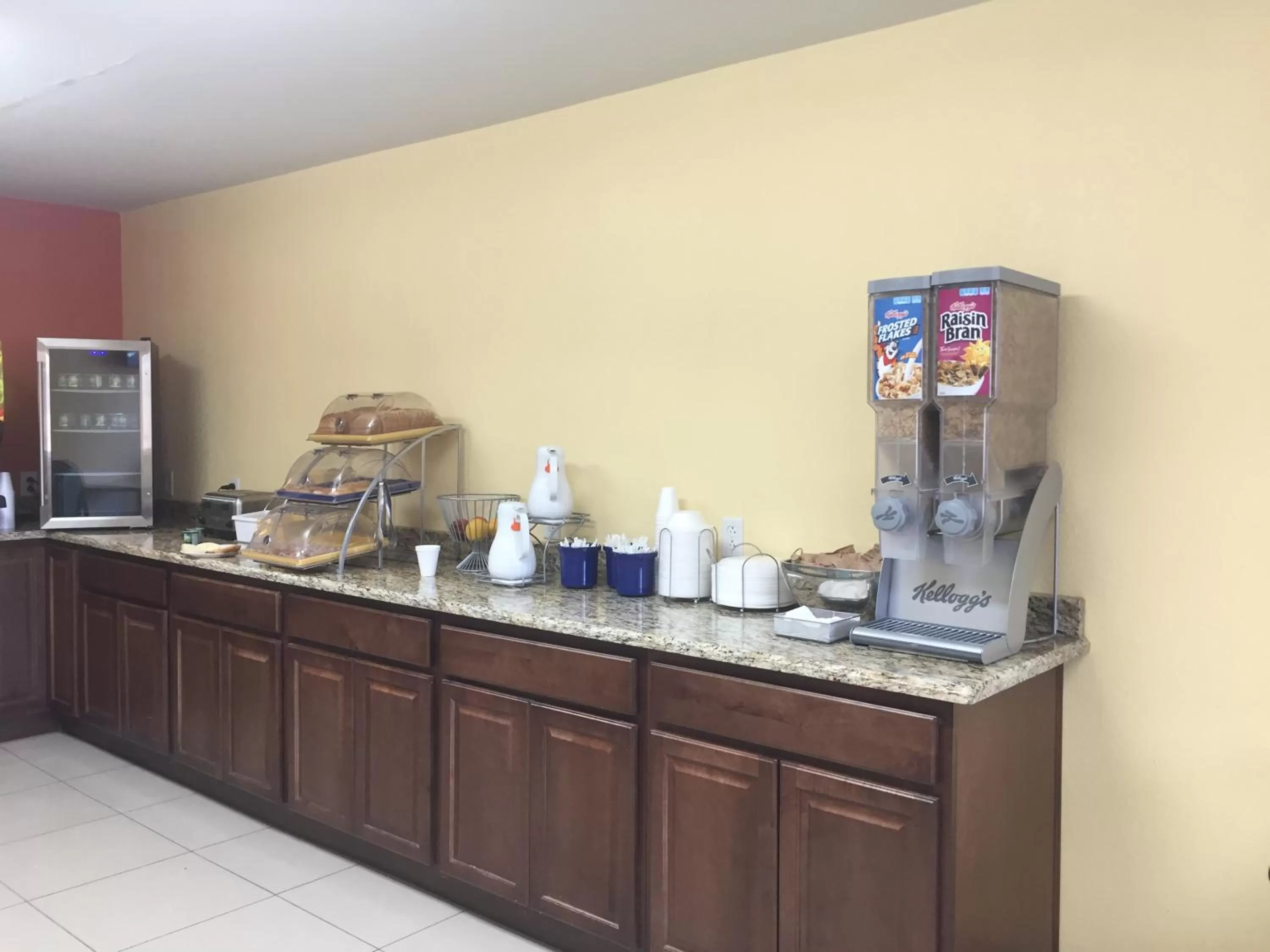 Breakfast in Days Inn by Wyndham Phoenix North