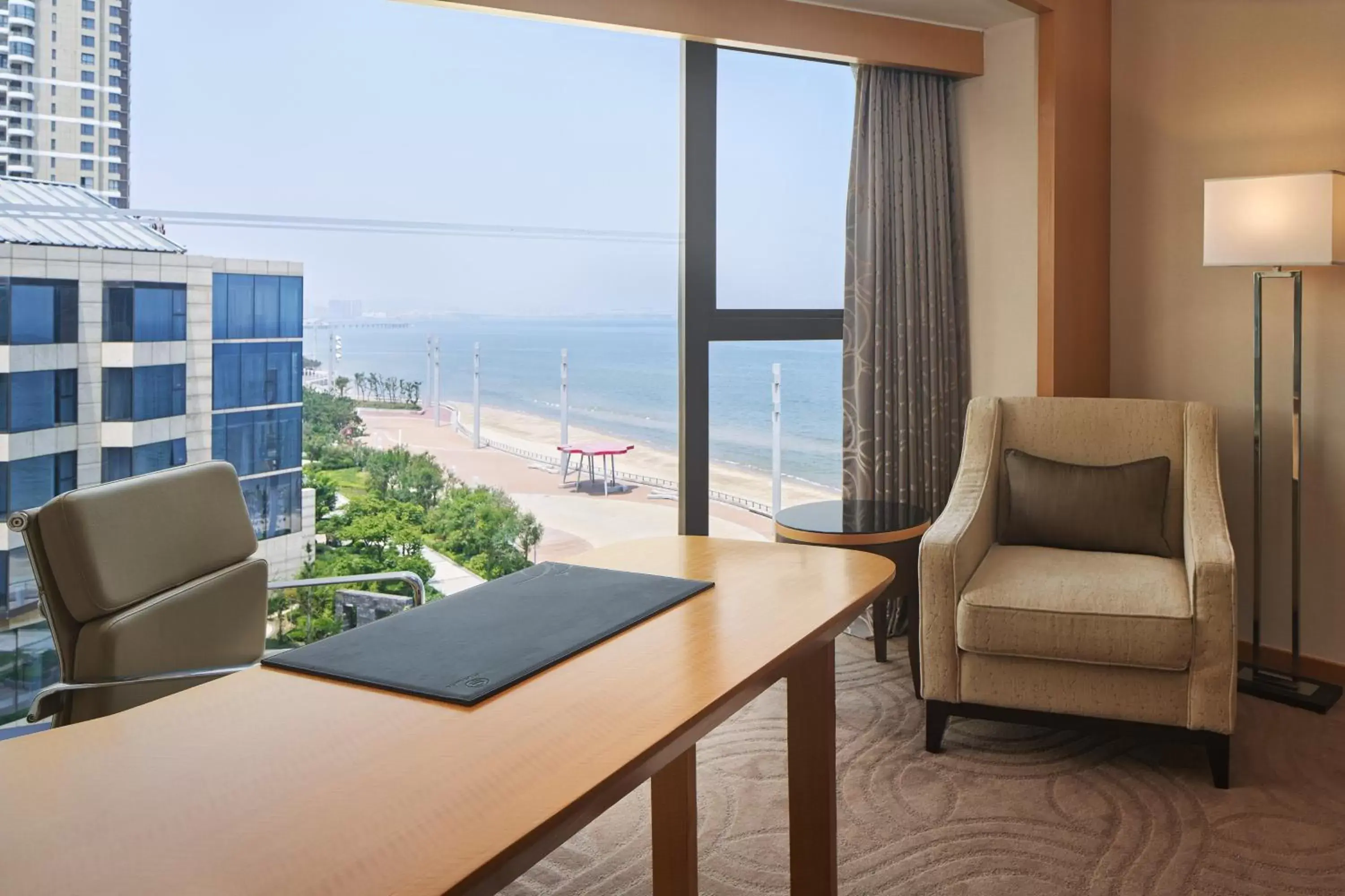 Photo of the whole room in Sheraton Yantai Golden Beach Resort