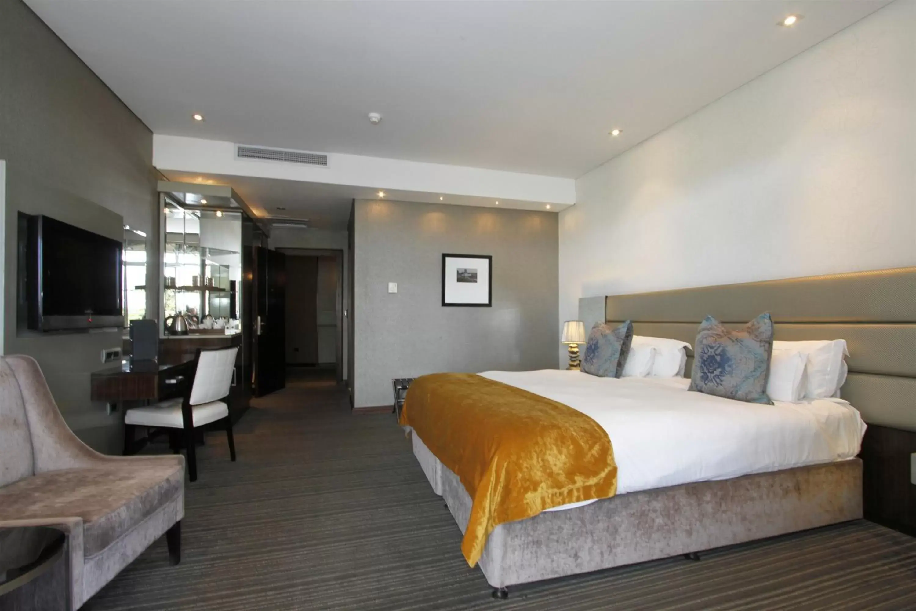 Bedroom, Bed in Coastlands Musgrave Hotel