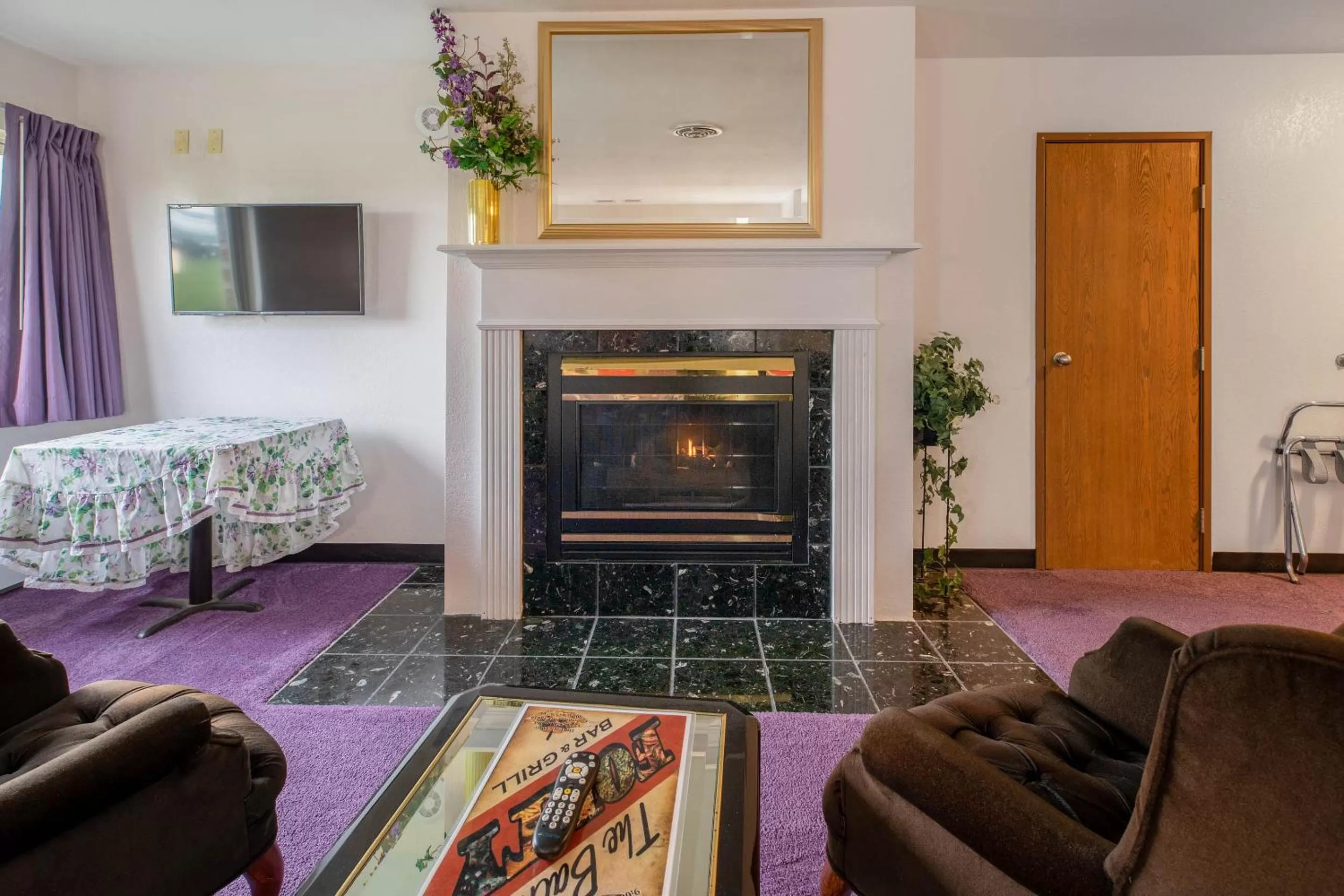 Bedroom in OYO Hotel Chesaning Route 52 & Hwy 57