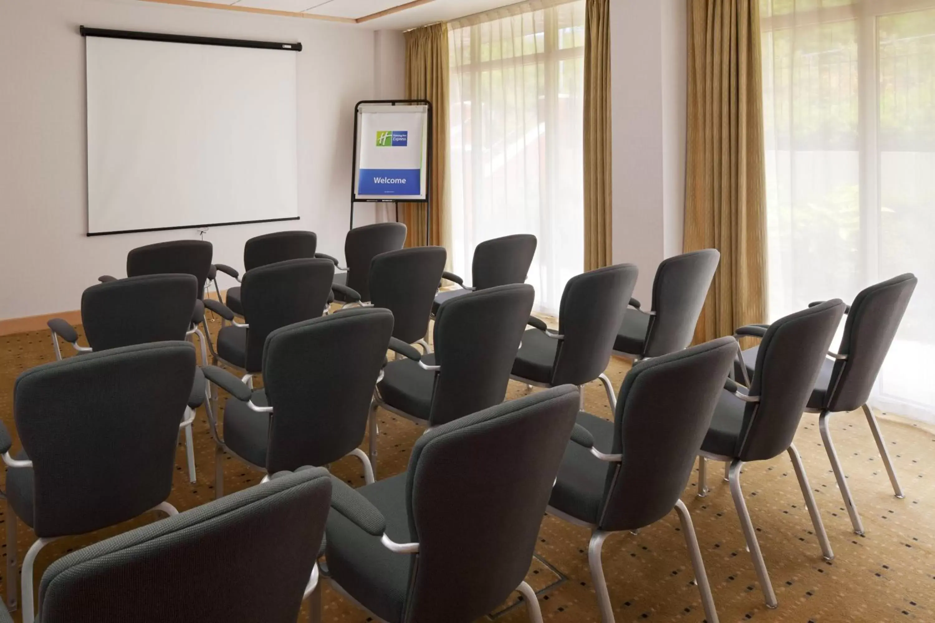 Meeting/conference room in Holiday Inn Express Birmingham Redditch, an IHG Hotel