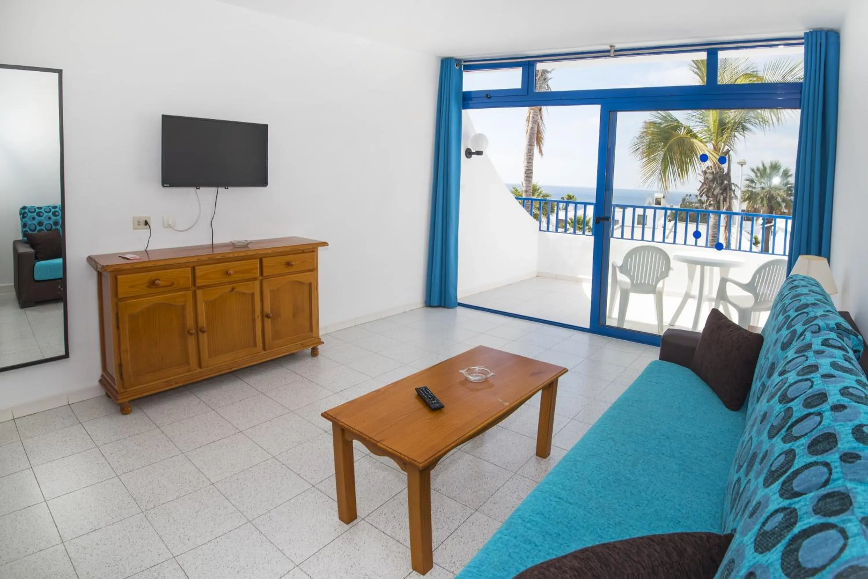 Living room, TV/Entertainment Center in Jable Bermudas