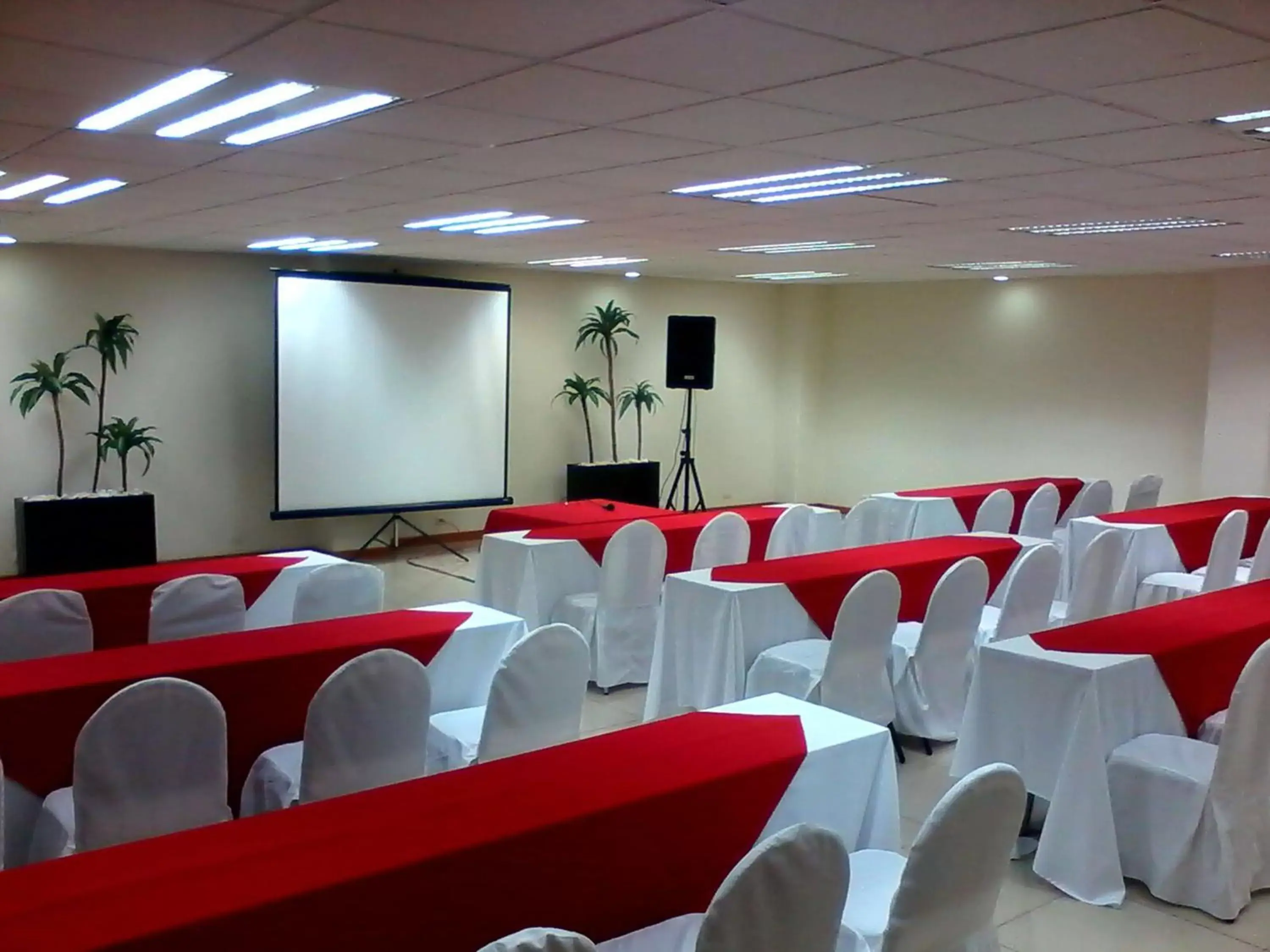 On site, Banquet Facilities in Best Western Plus Plaza Vizcaya