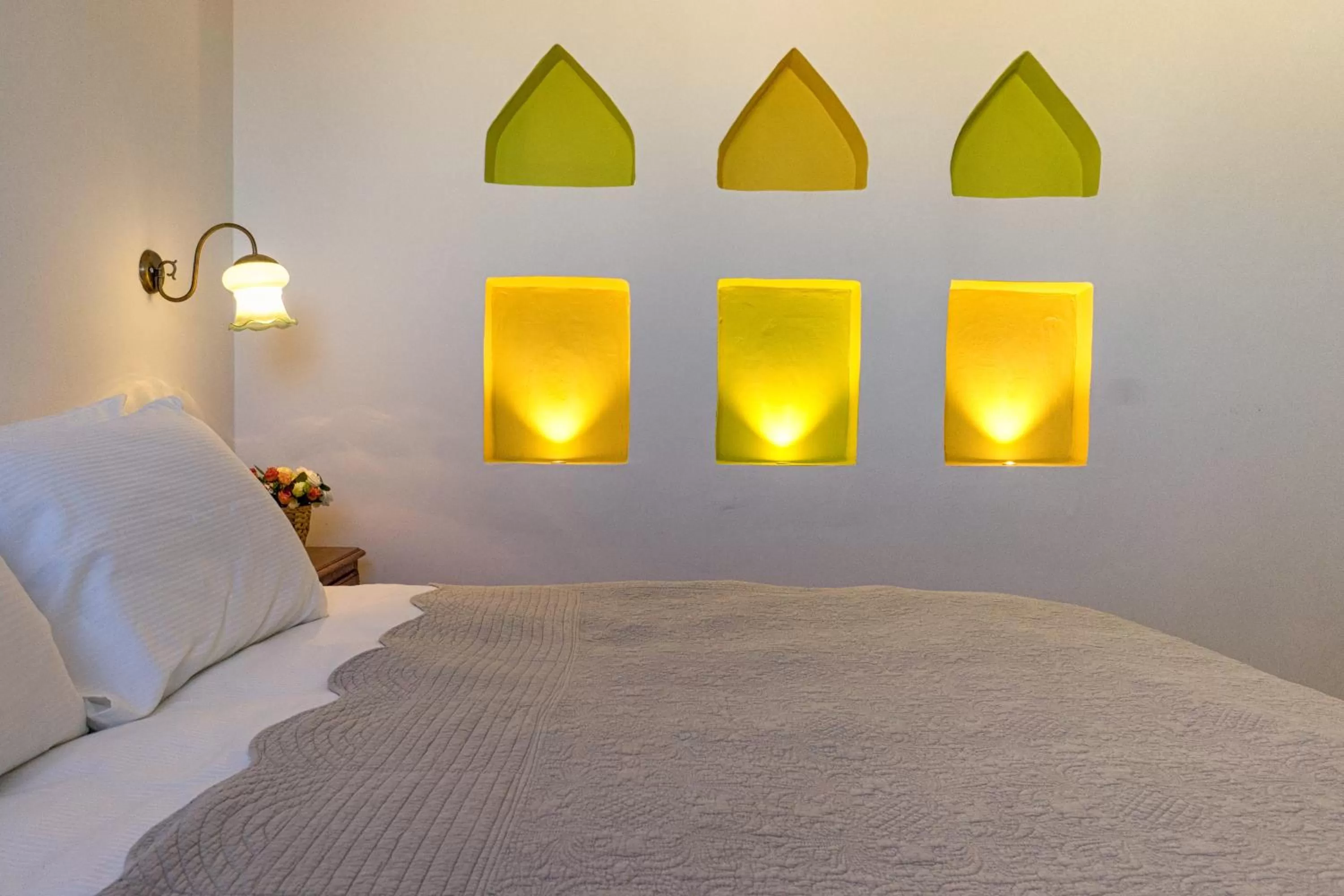 Bed in The Way Inn - Boutique Suites