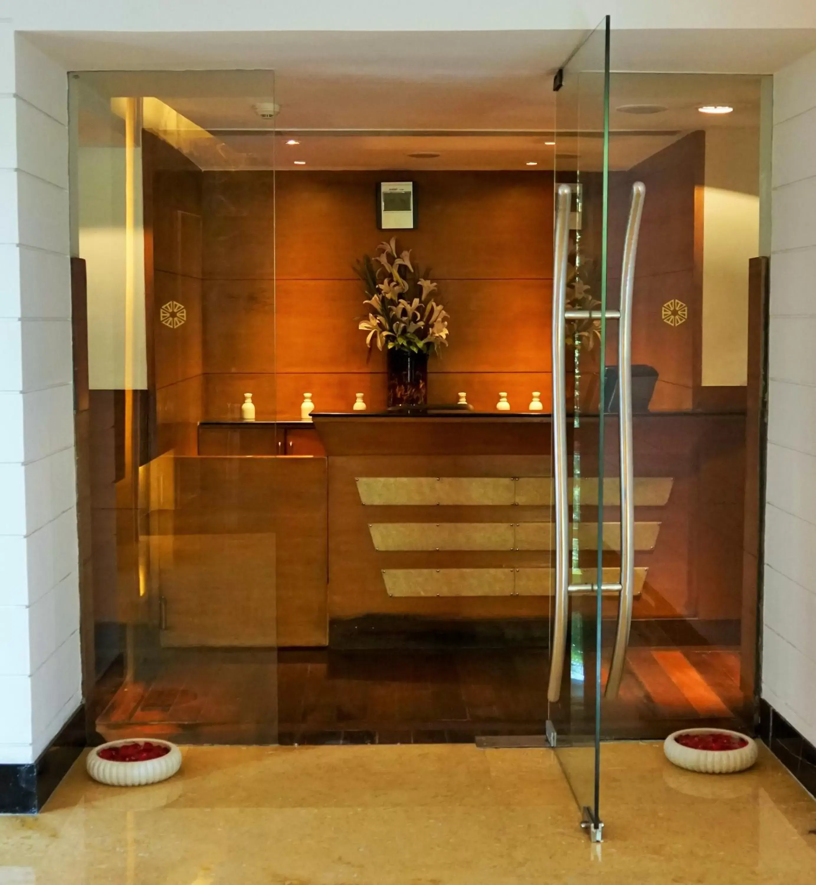 Spa and wellness centre/facilities, Bathroom in Taj Chandigarh