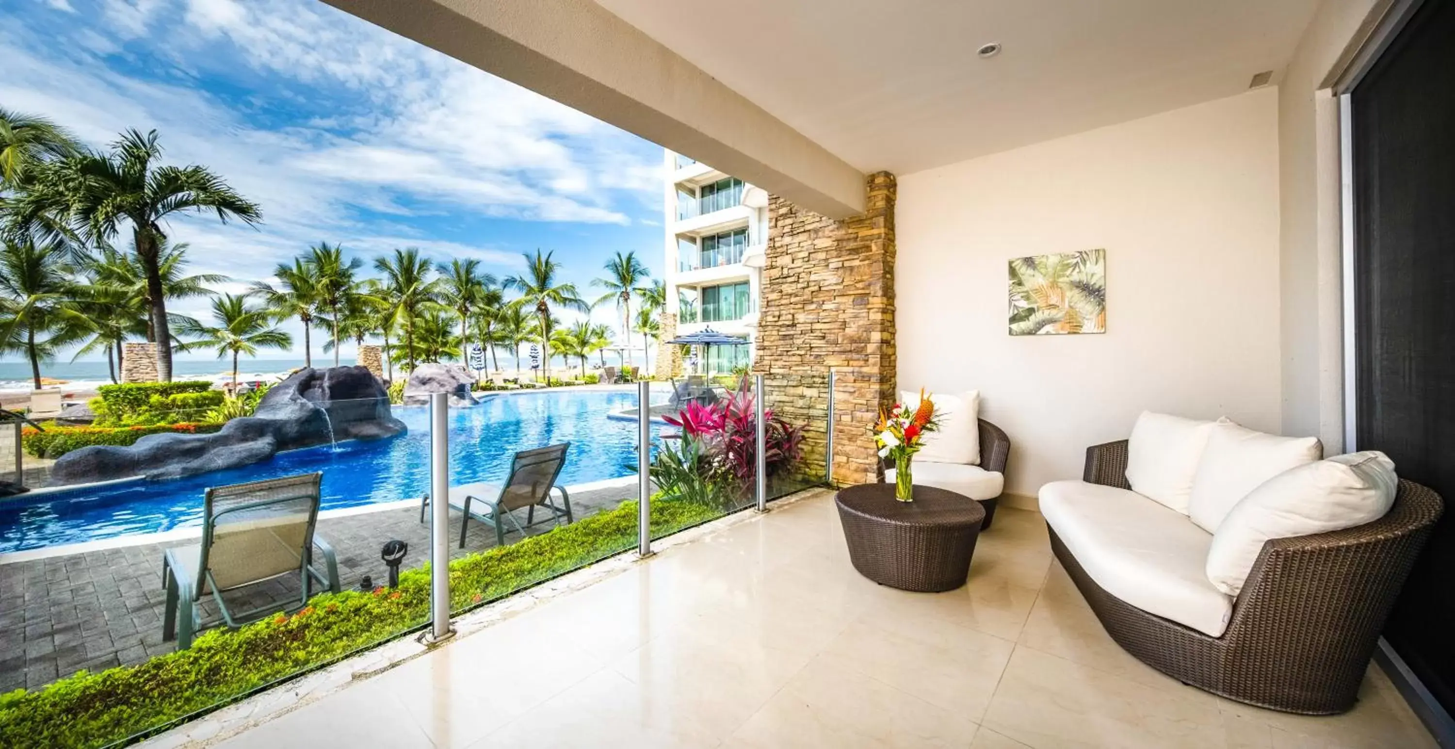 Pool View in Best in Jaco Condos at Diamante del Sol