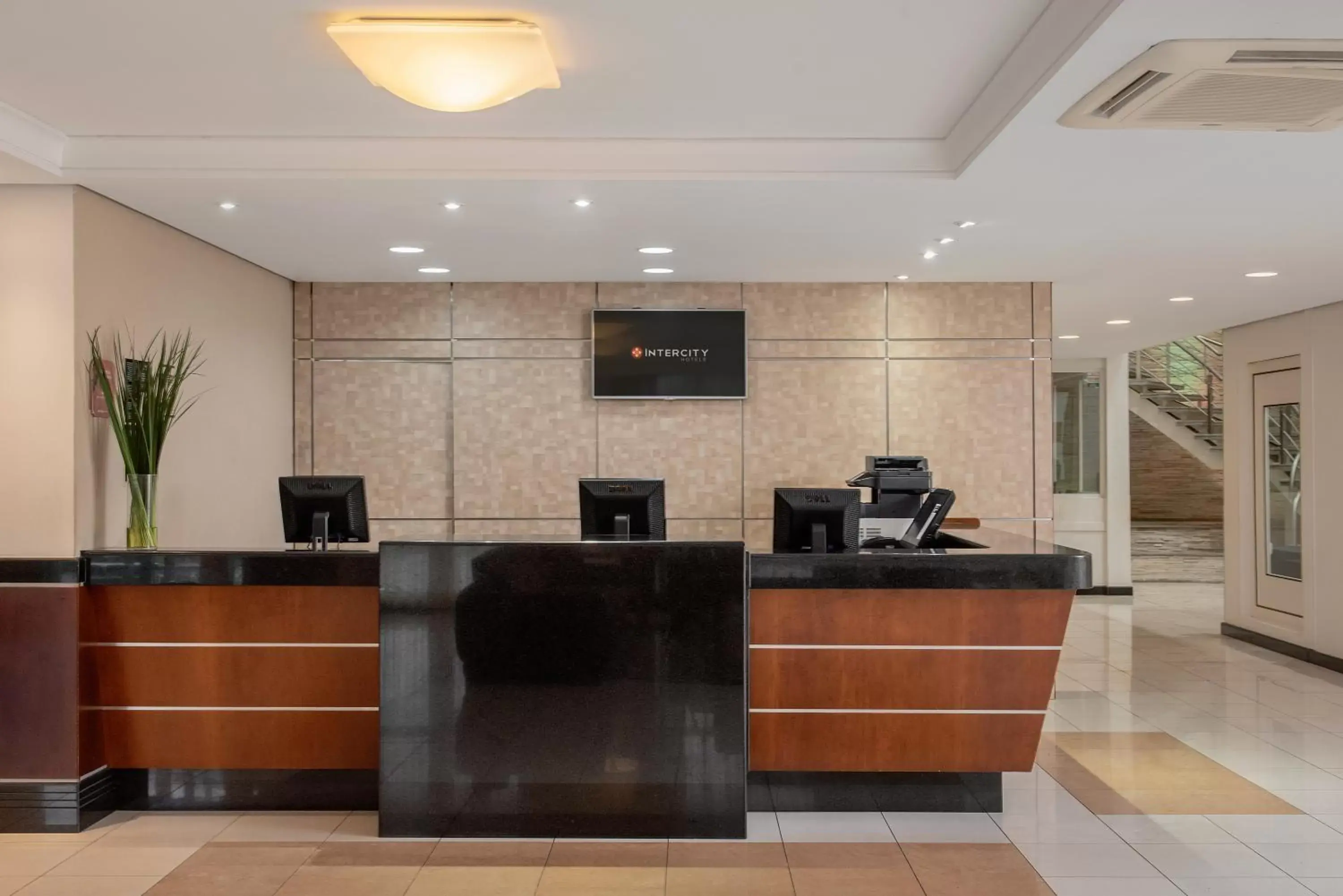 Lobby or reception in Intercity Florianopolis Lobby or reception in Intercity Florianopolis