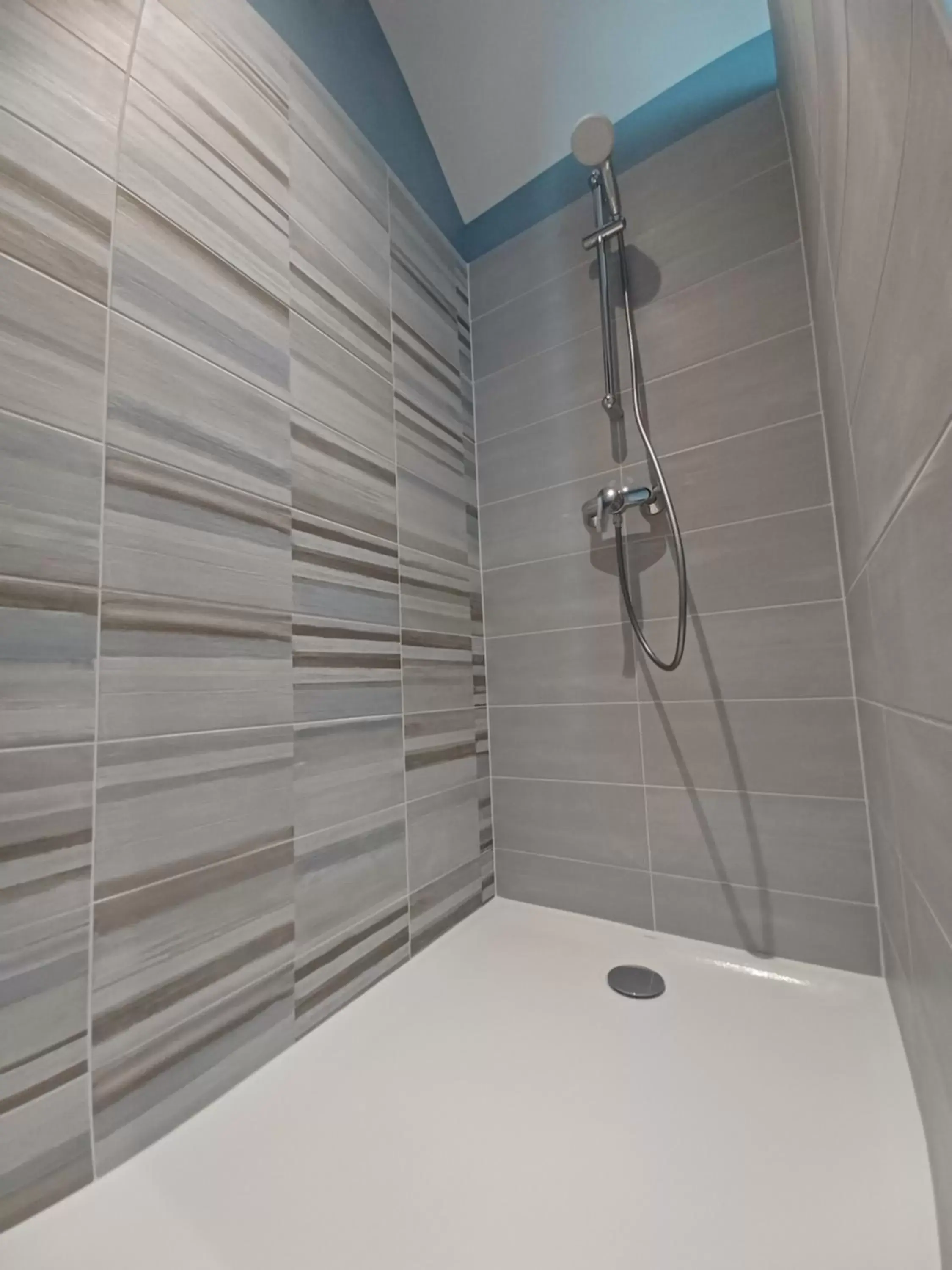 Shower, Bathroom in Rêve de Loire - Chambres d'hôtes