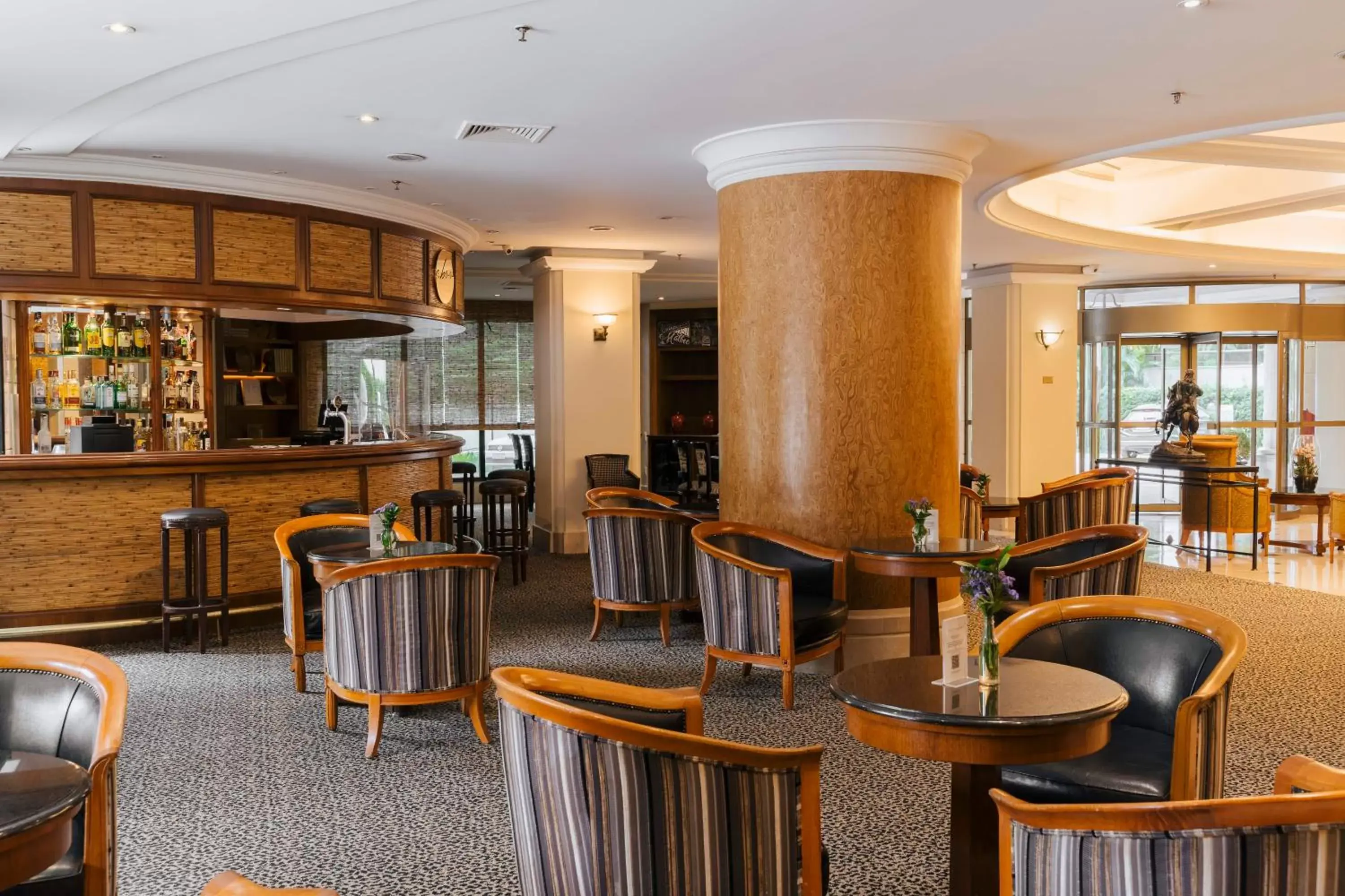 Restaurant/places to eat, Lounge/Bar in Grand Mercure Sao Paulo Ibirapuera