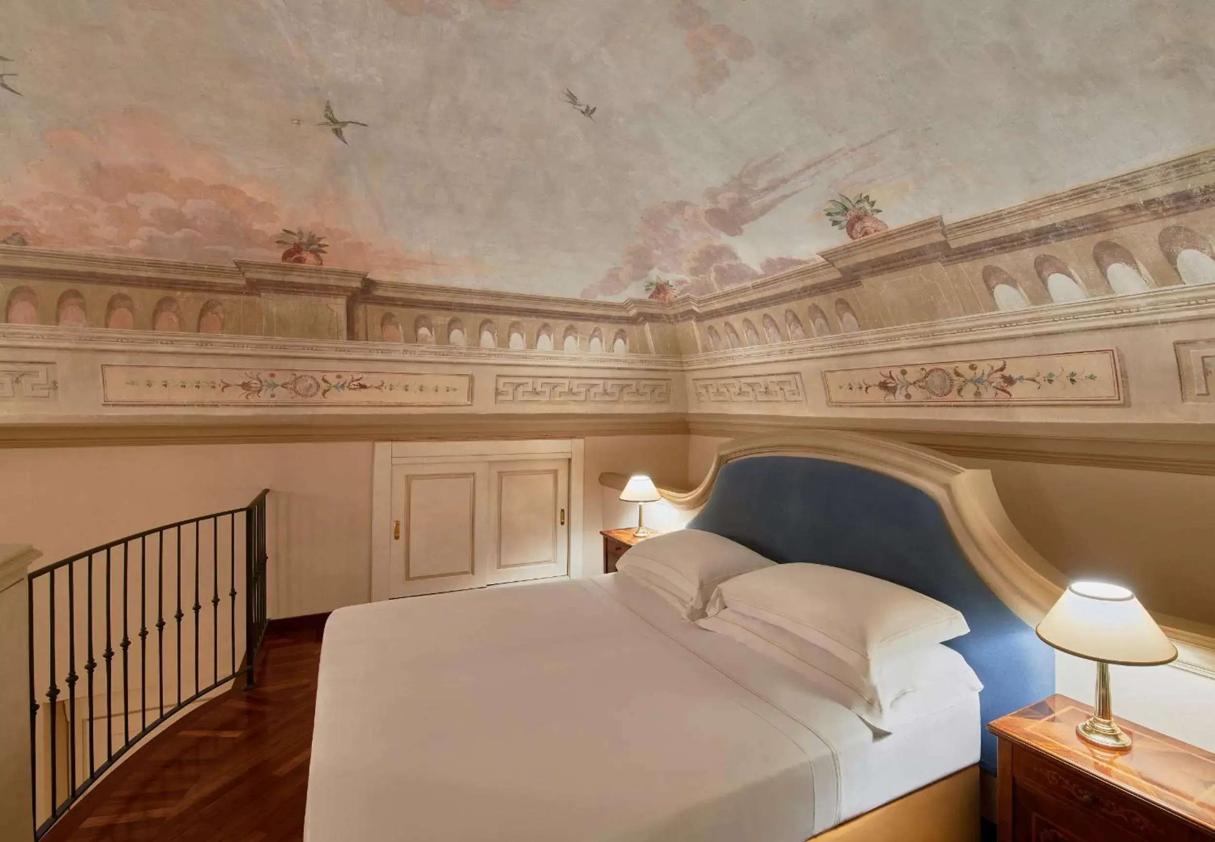 Bed in Bagni Di Pisa Palace & Thermal Spa - The Leading Hotels of the World