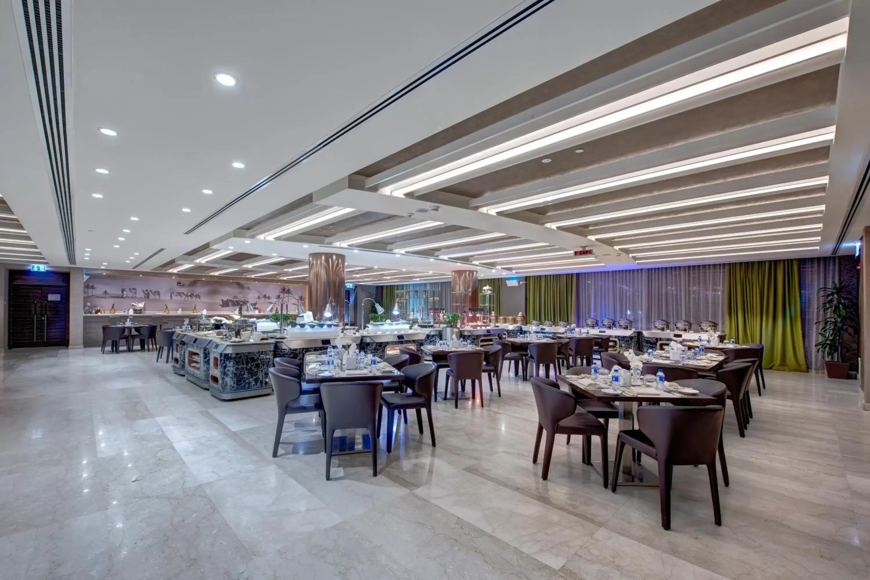 Restaurant/places to eat in Remal Hotel & Villas Al Dhannah City Restaurant/places to eat in Remal Hotel & Villas Al Dhannah City