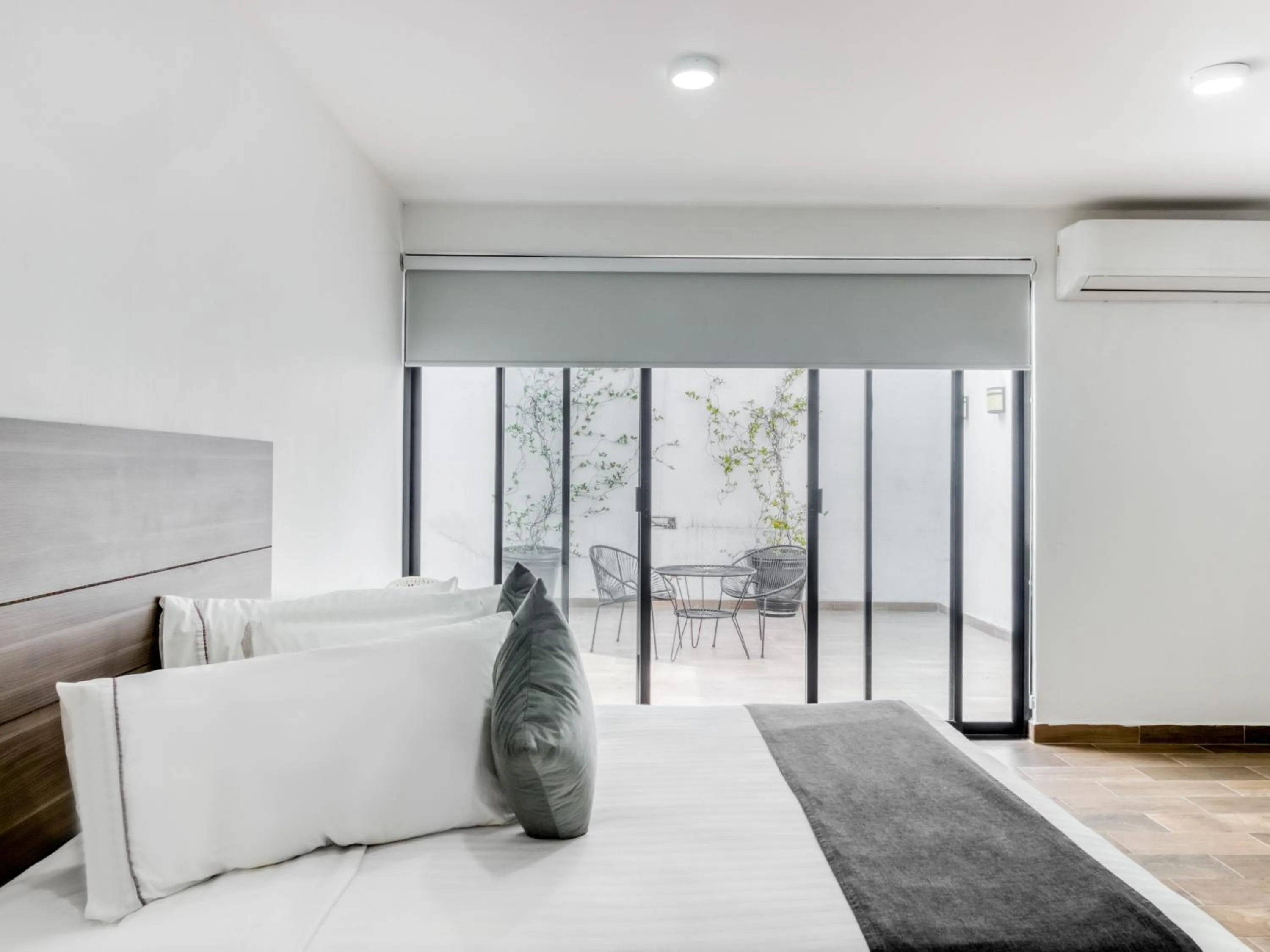 Bedroom, Bed in VN Hotel