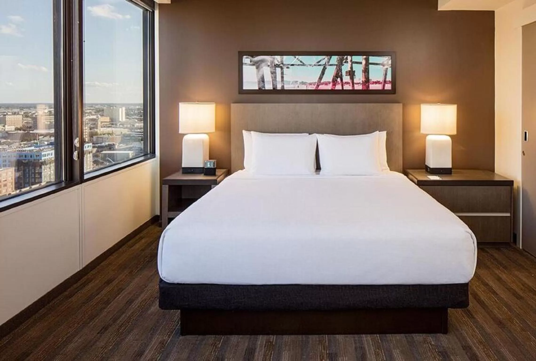 One-Bedroom King Suite with View and Roll-In Shower - Disability Access in Hyatt House New Orleans Downtown