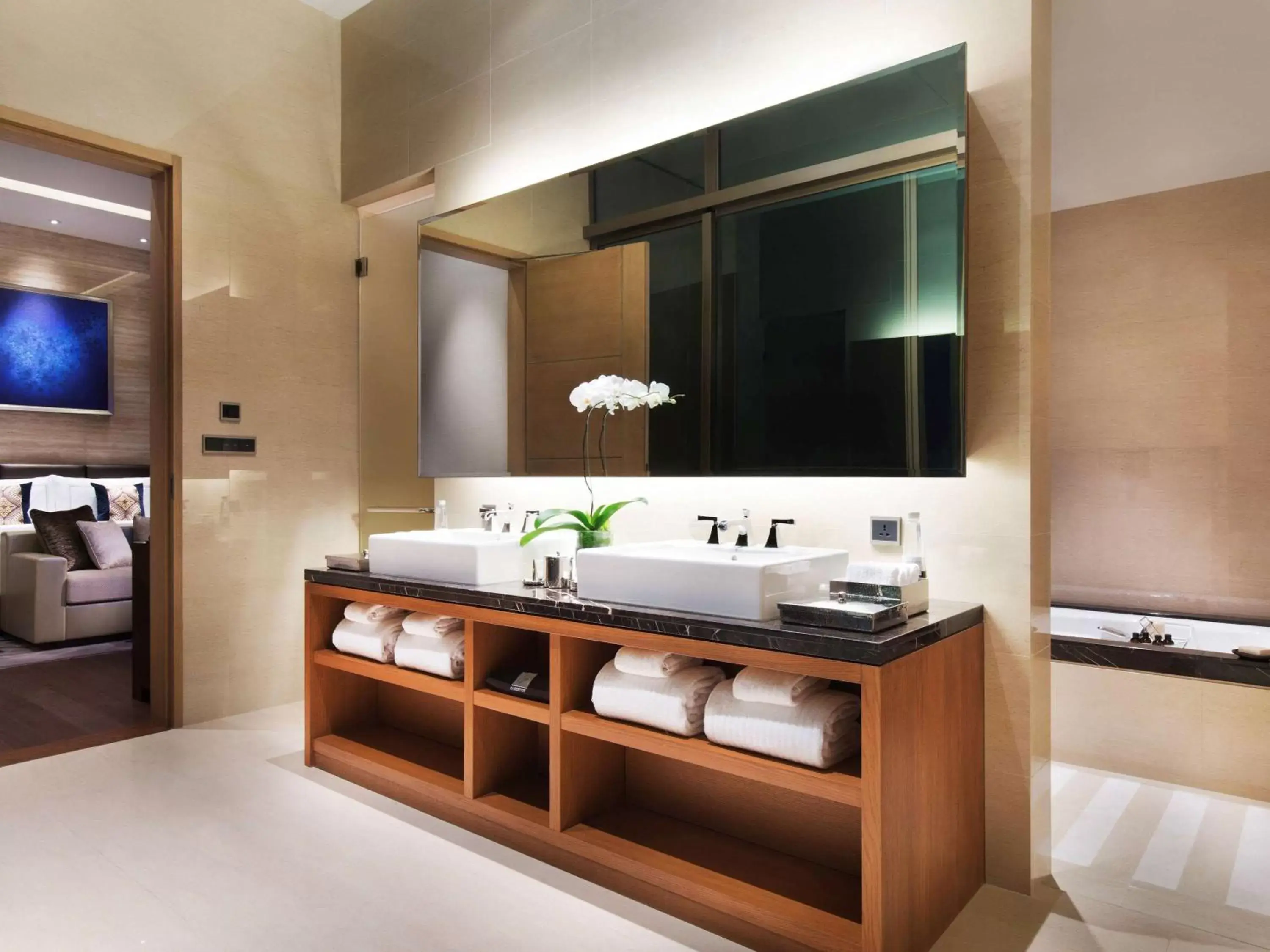 Bathroom in Fairmont Jakarta