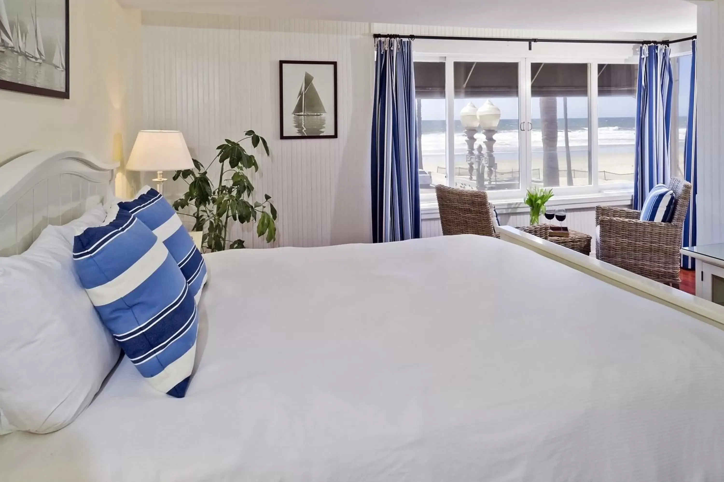 Bed in Newport Beach Hotel
