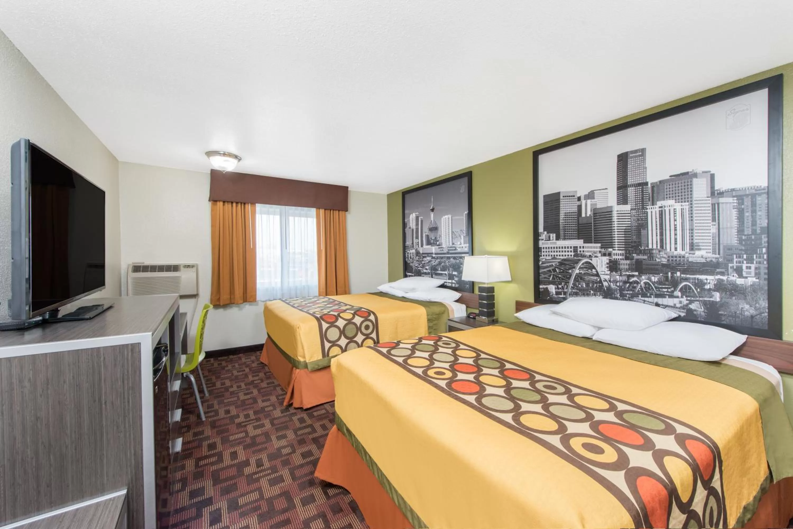 Bed in Super 8 by Wyndham Moberly MO