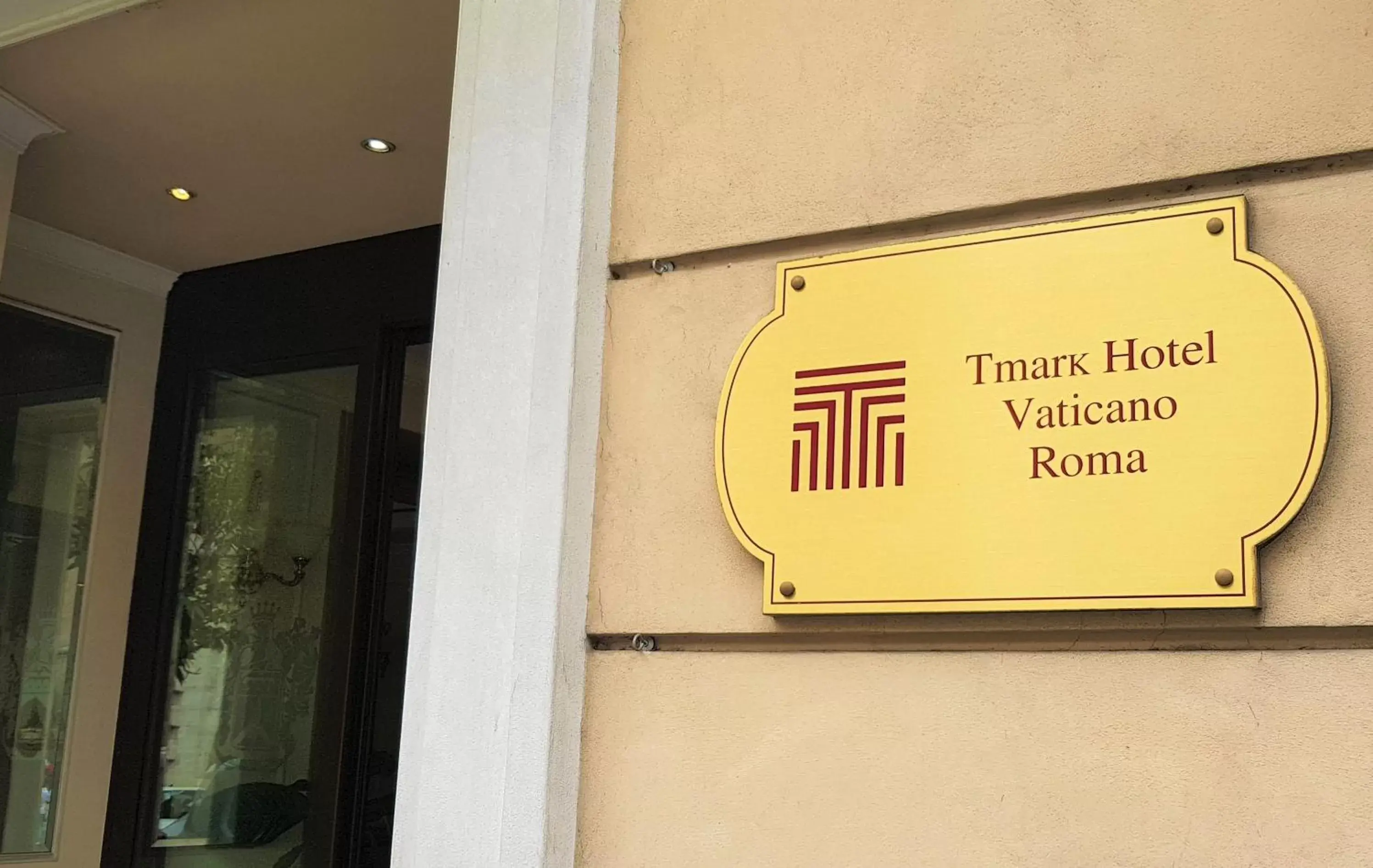 Facade/entrance in Tmark Hotel Vaticano
