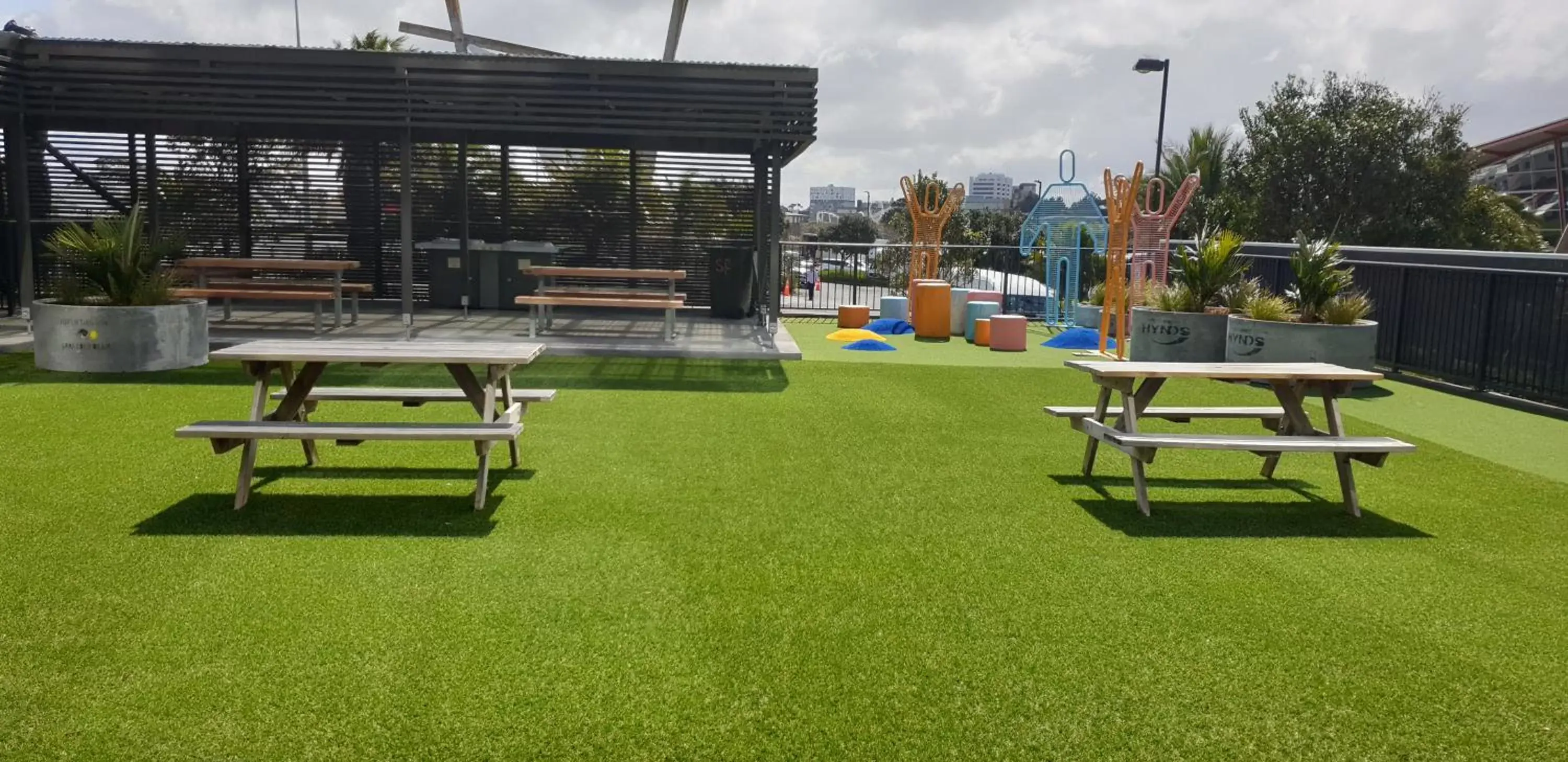 BBQ facilities, Garden in Ramada Suites by Wyndham Manukau